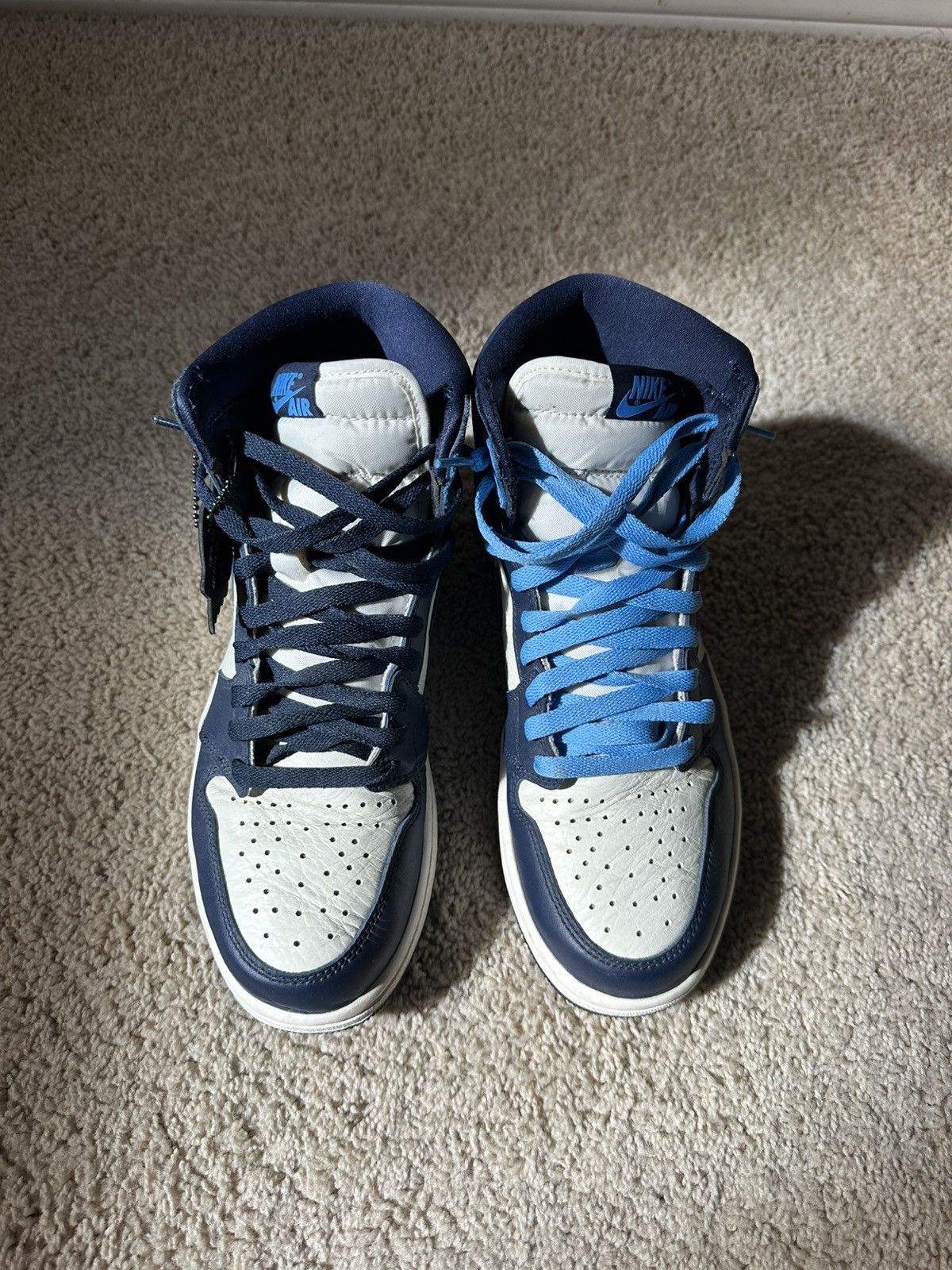 Nike Jordan 1 high Obsidians Size US 9 / EU 42 - 3 Thumbnail