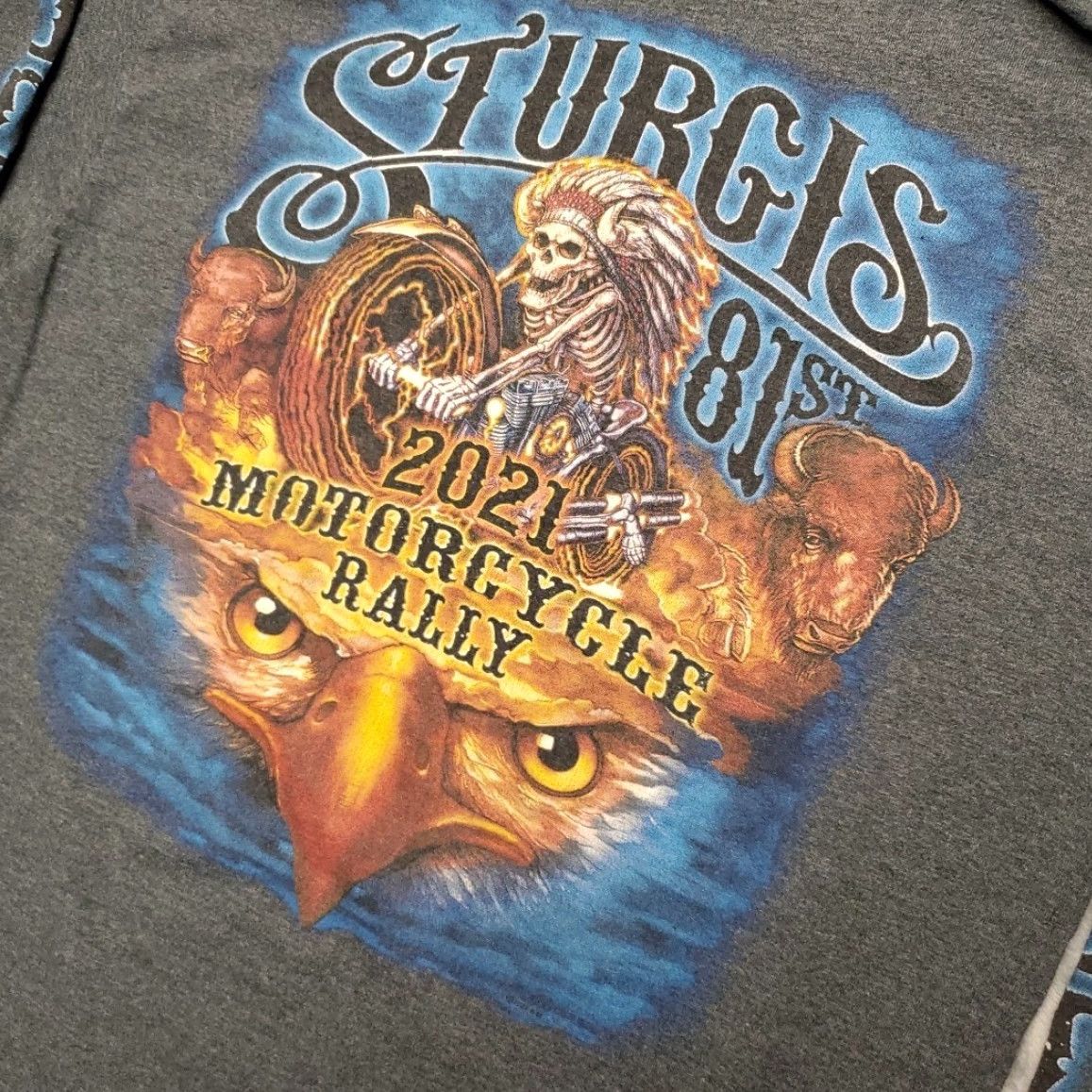 Gildan Sturgis 2021 Motorcycle Rally Shirt Mens Large Long Sleeve Biker Eagle Buffalo Gray Graphic Print Crew Neck Size US L / EU 52-54 / 3 - 7 Thumbnail