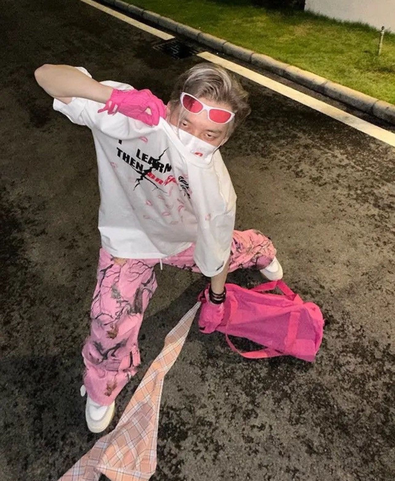 Japanese Brand × Vintage Streetwear Wide Leg Pants Clothing Pockets Graffiti Casual Size US 30 / EU 46 - 5 Thumbnail