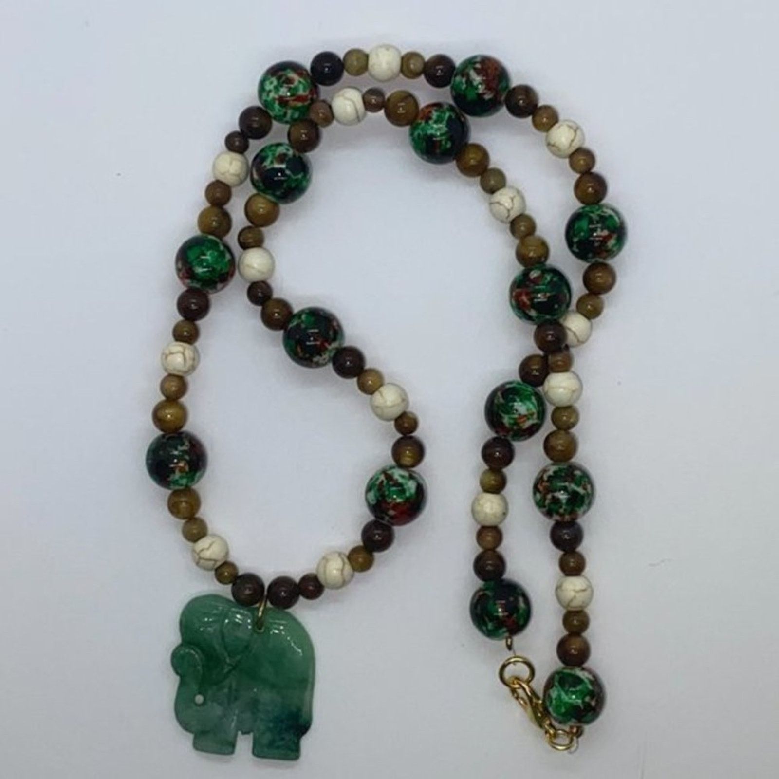 Handmade Handmade Beaded Brown & Green Elephant Necklace Size ONE SIZE - 5 Thumbnail
