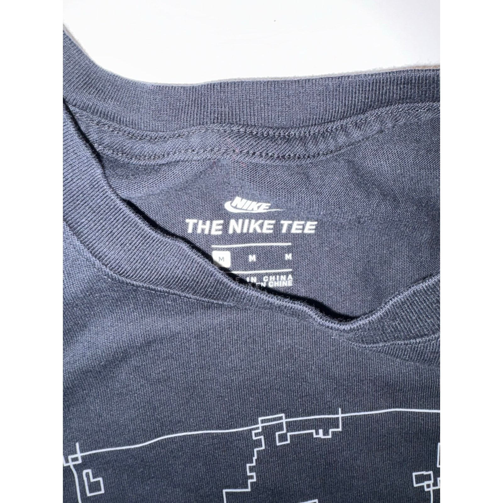 Nike Nike Airmax Air Max Map T-Shirt Black White AA6299-010 Sz L Size US M / EU 48-50 / 2 - 3 Thumbnail