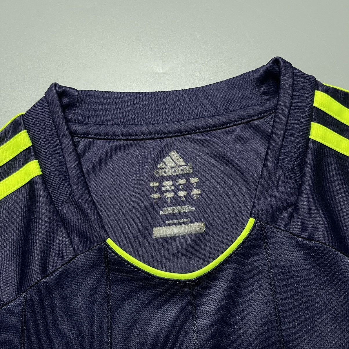 Adidas REAL MADRID 2012/2013 FOOTBALL AWAY JERSEY #7 RONALDO Size US S / EU 44-46 / 1 - 5 Thumbnail