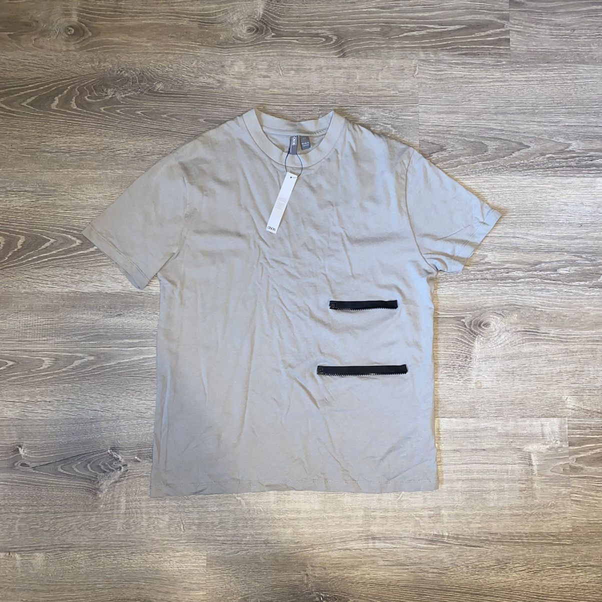 Asos ASOS T Shirt With Detachable Pockets Size US S / EU 44-46 / 1 - 2 Thumbnail
