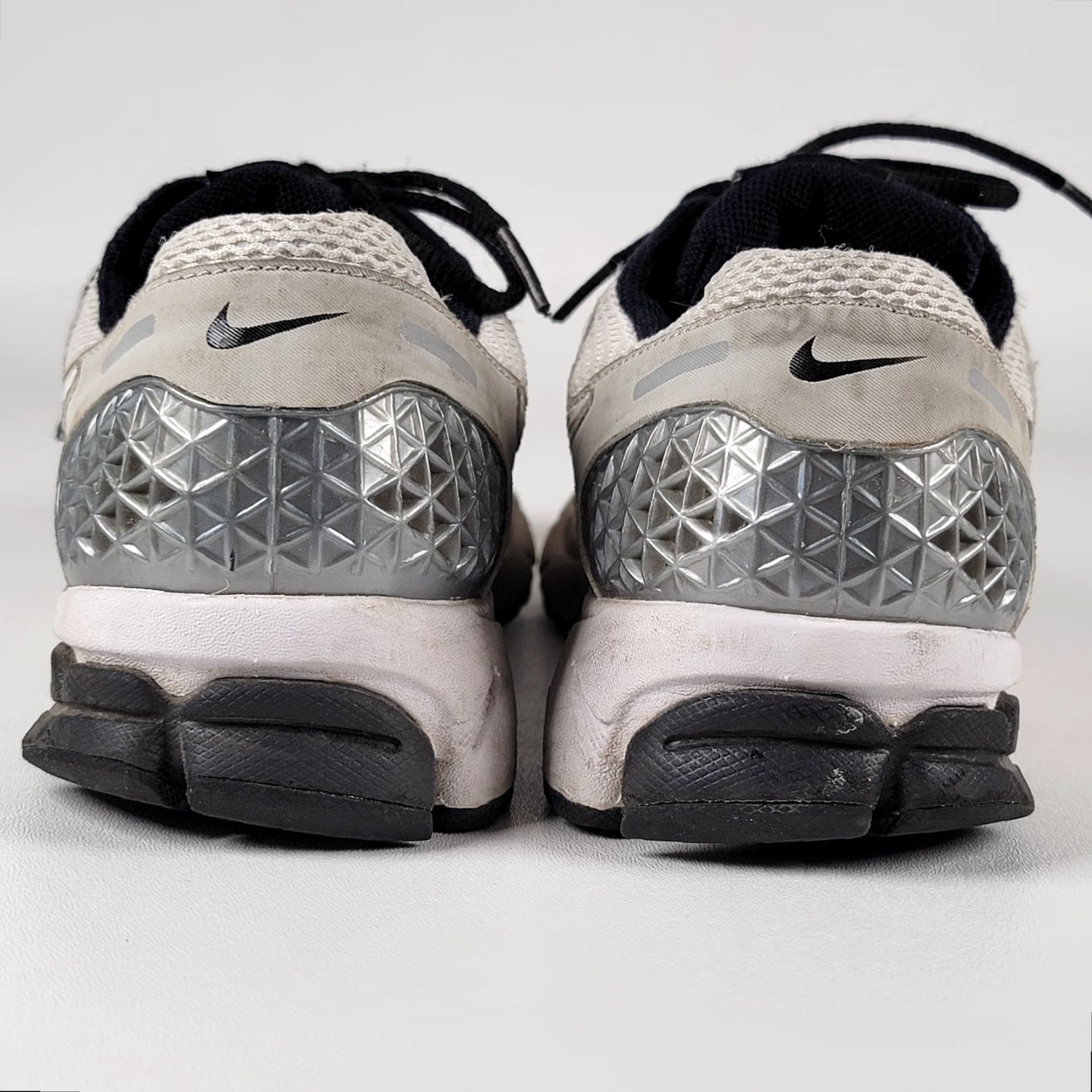 Nike Nike Vomero 6 Running Shoes Mens 9 M 42.5 EU White Silver Logo Breathable Cushioned Lightweight Sneakers Athletic Activewear Casual Sports Mens Size US 8 / IT 38 - 6 Thumbnail