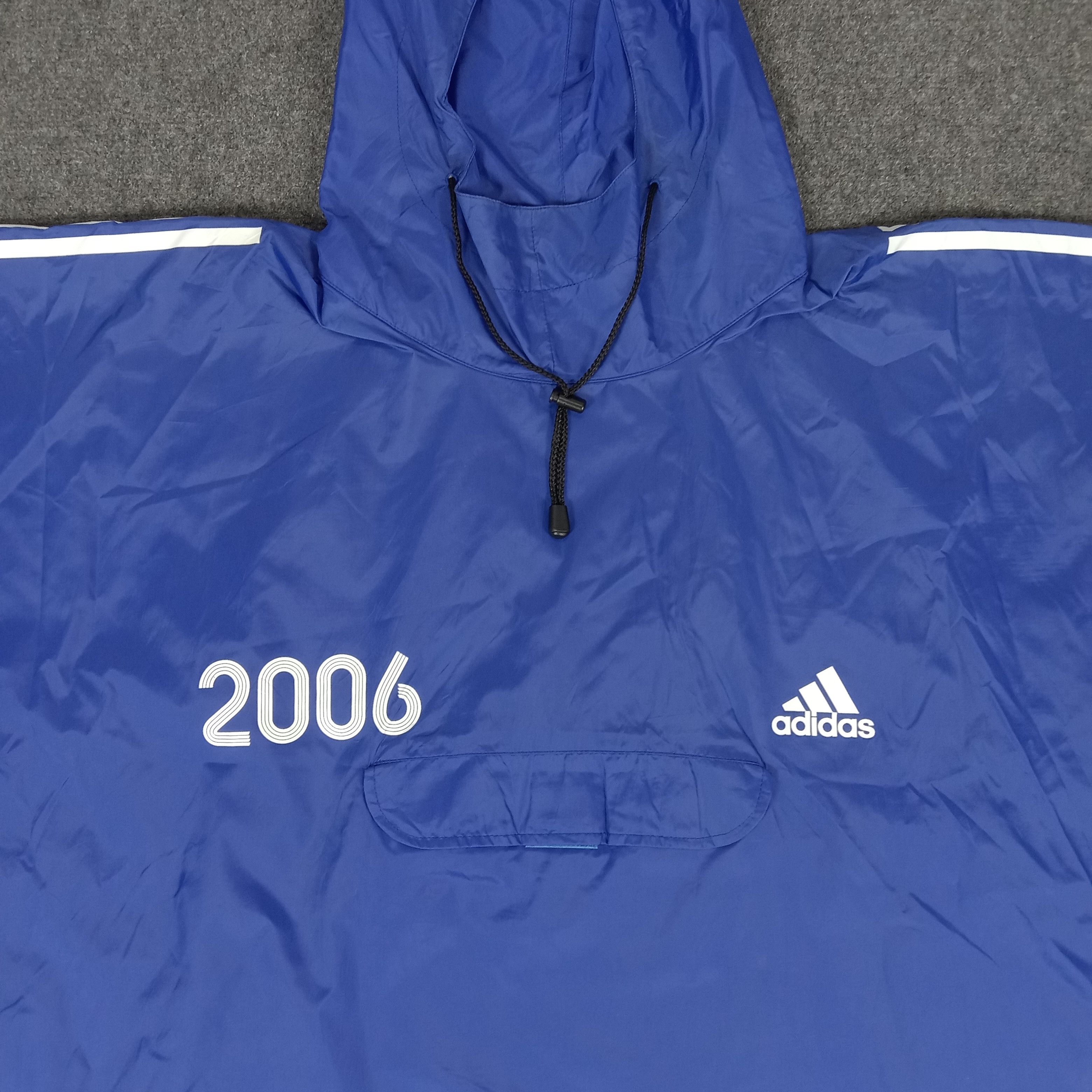 Adidas × Vintage Adidas Japan Soccer Team Raincoat Jacket Size US XXL / EU 58 / 5 - 5 Thumbnail