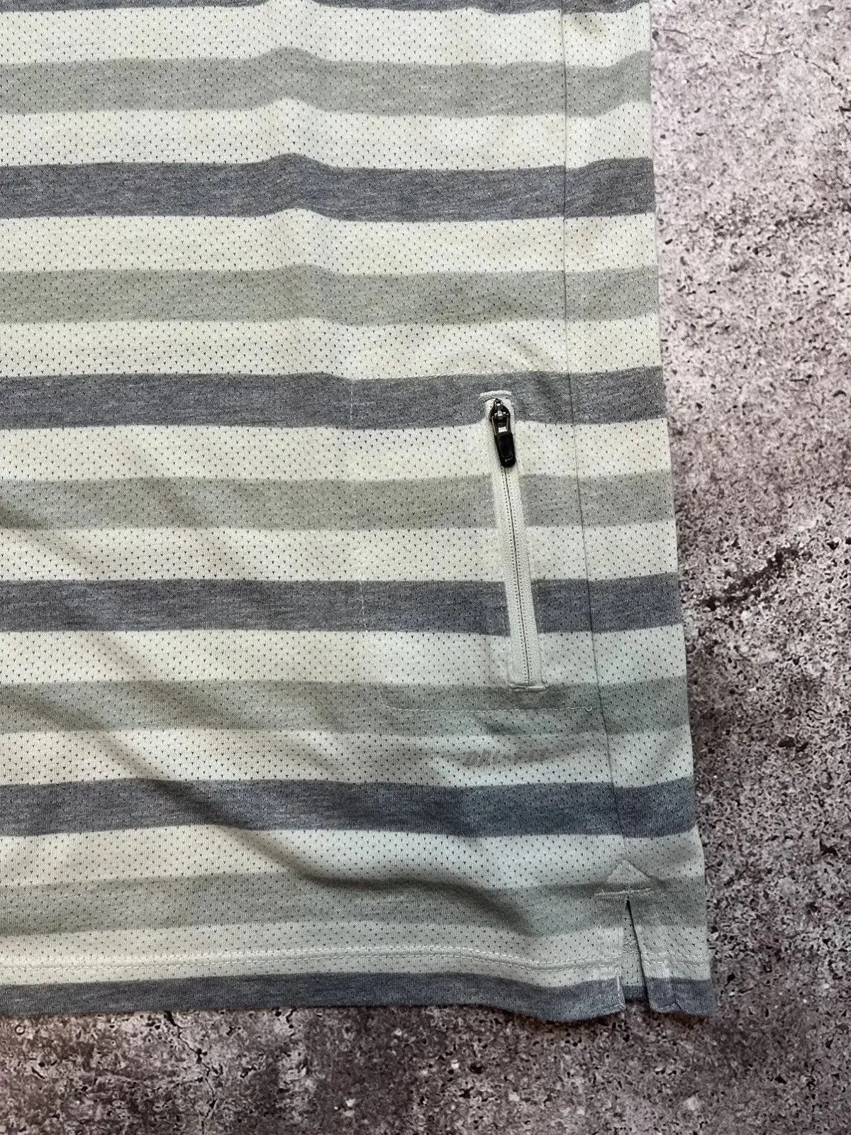 Nike Nike Dri-FIT Striped Performance T-Shirt Size S Size US S / EU 44-46 / 1 - 3 Thumbnail