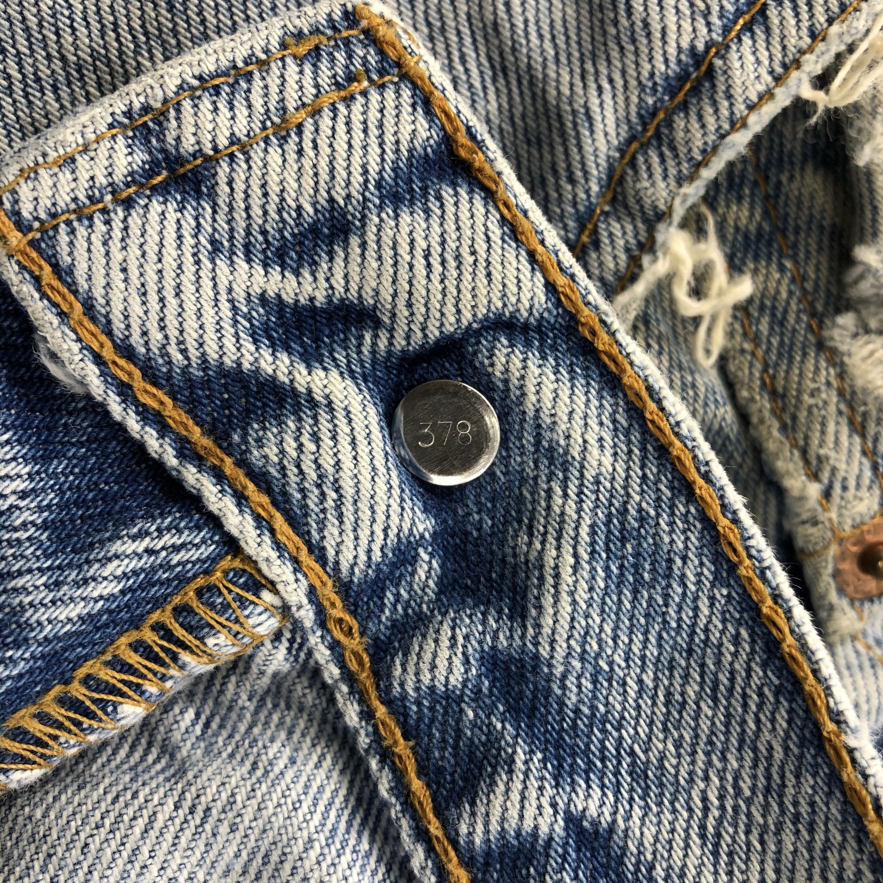 Levi's × Vintage Vintage 90s Light Wash Levis 550 Jeans-JM725A Size US 36 / EU 52 - 10 Thumbnail