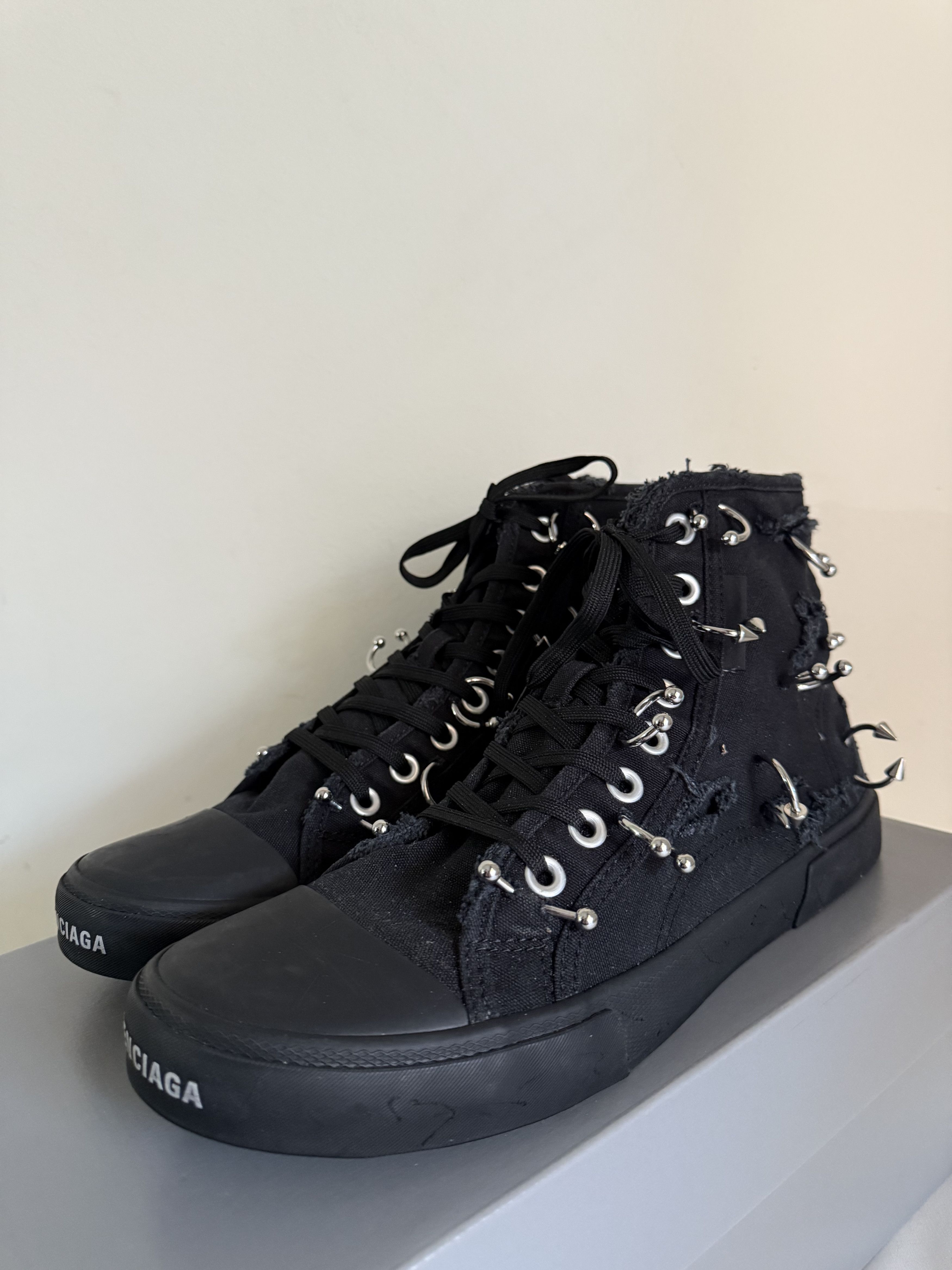 Balenciaga Balenciaga Piercing "Paris" High-Top Sneakers Size US 9 / EU 42 - 1 Thumbnail