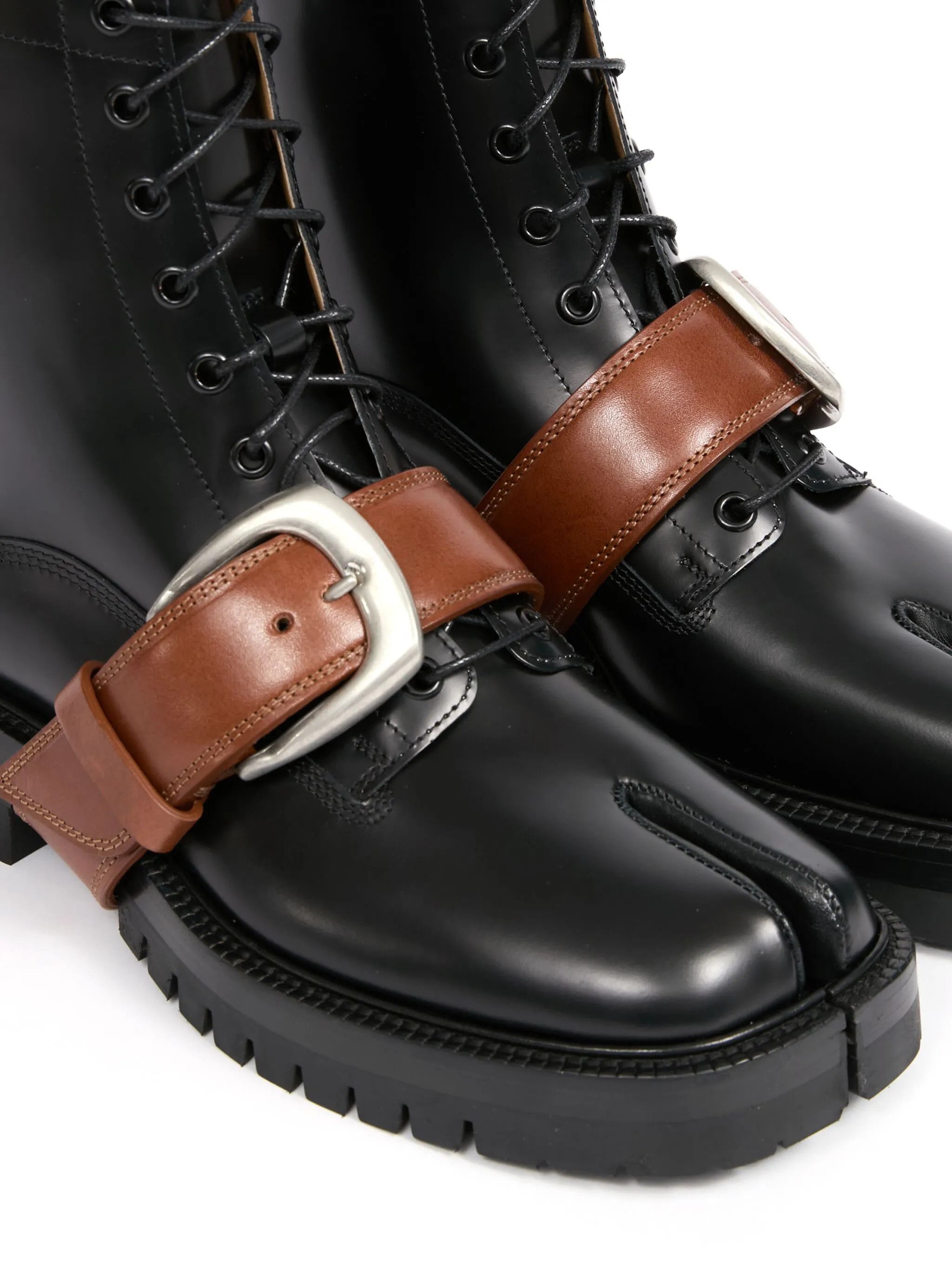 Maison Margiela o1w1db11225 Leather Tabi Boots in Black Size US 7 / IT 37 - 5 Thumbnail