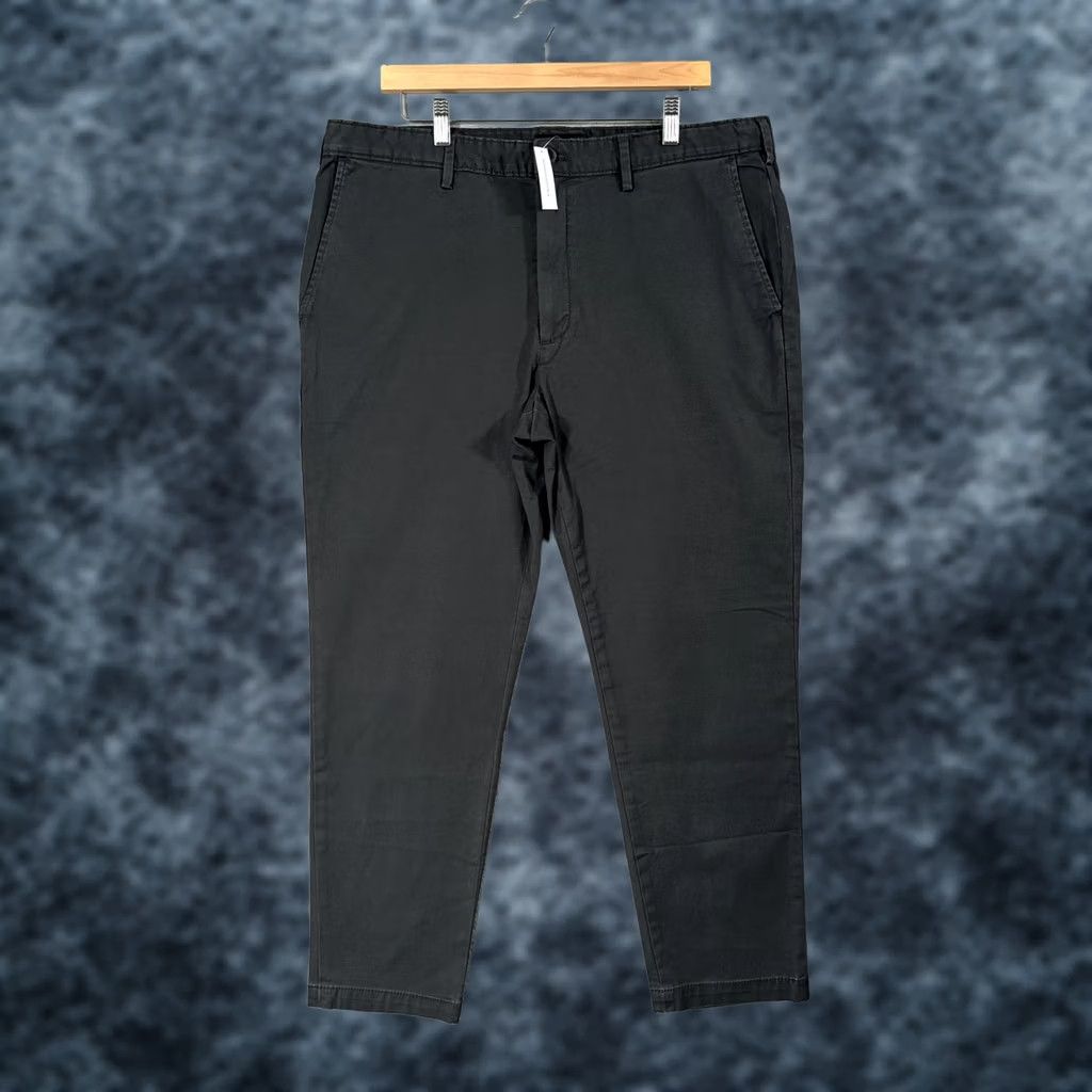 Banana Republic Banana Republic Pants Mens 38 Slim Lived-In Chino Gray 29 in Inseam Stretch Flat Front Zip Button Size US 38 / EU 54 - 1 Thumbnail