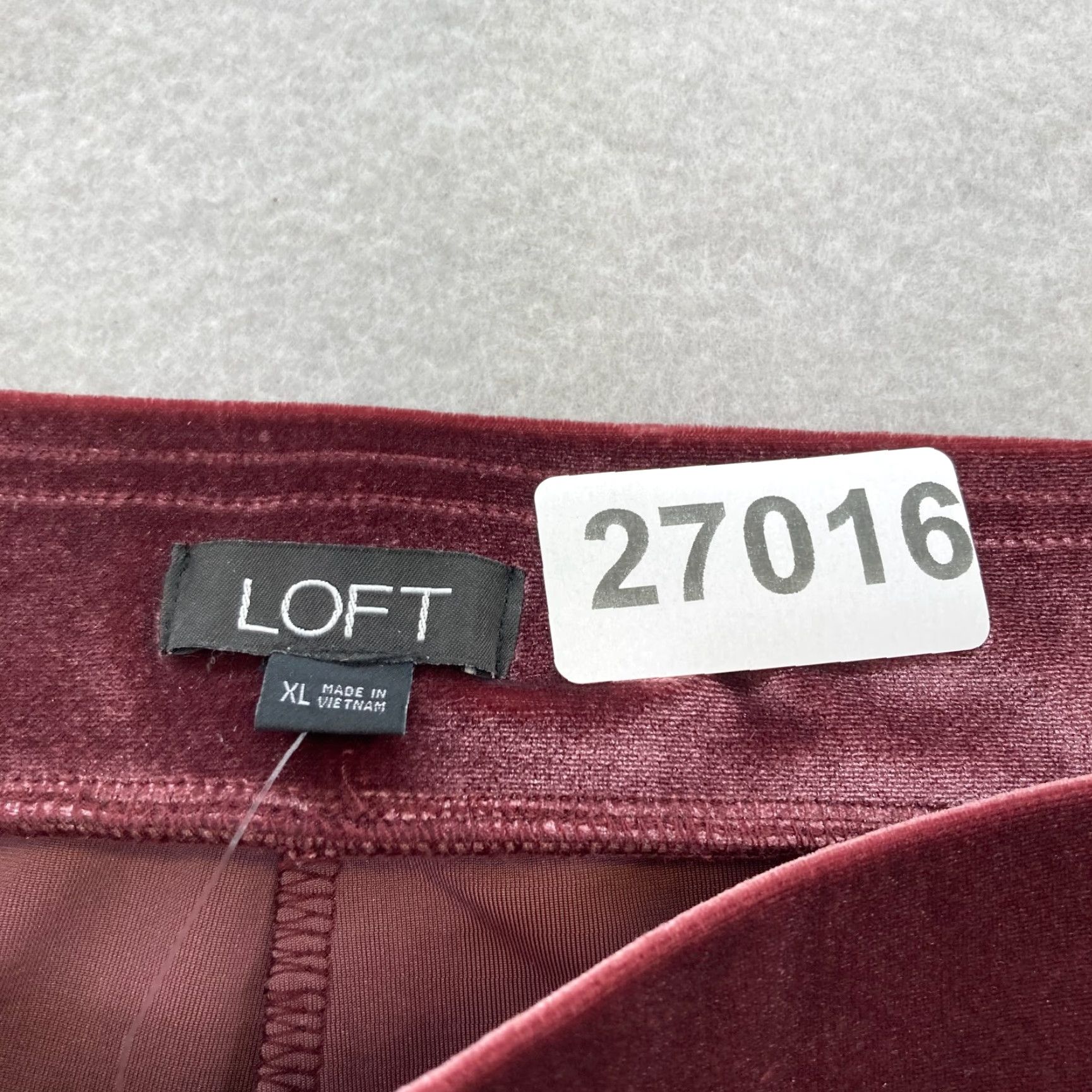 Loft LOFT Pull On Pants Women's XL Red Velvet Velour Stretch Skinny Ankle High Rise Size 26" / US 2 / IT 38 - 4 Thumbnail