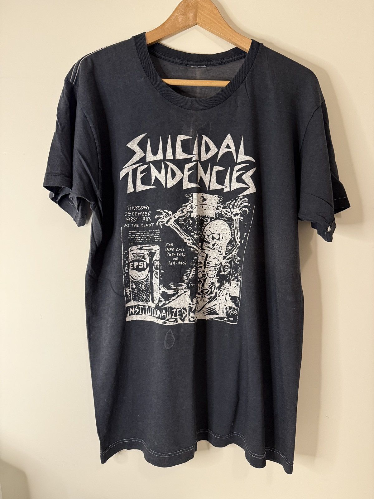 Band Tees Suicidal Tendencies institutionalized flyer tee Size US L / EU 52-54 / 3 - 1 Thumbnail