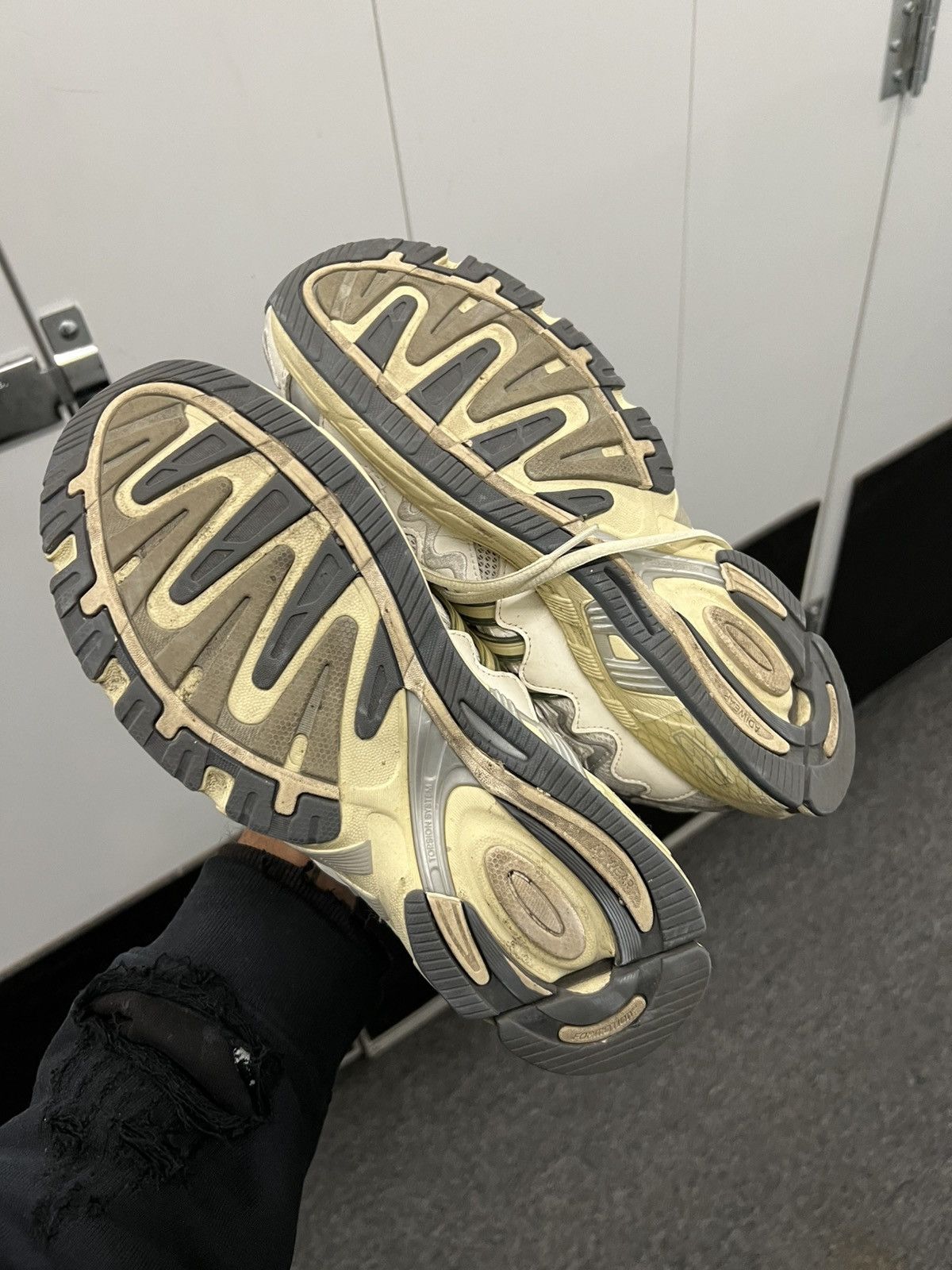 Adidas Bad bunny x adidas Size US 9.5 / EU 42-43 - 8 Thumbnail