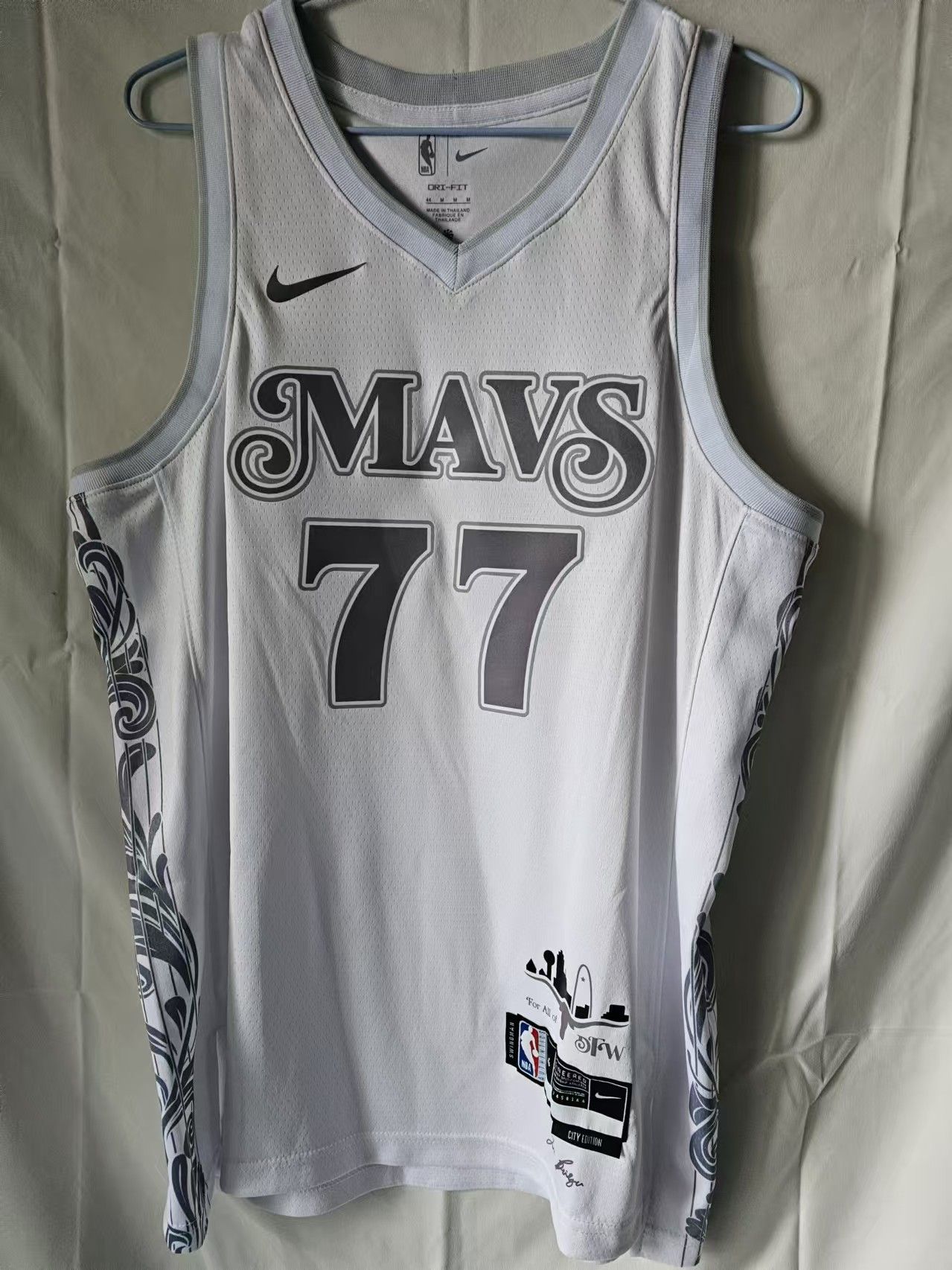 NBA DALLAS MAVERICKS 77 DONCICタンクトップ XL Nike Luka Doncic #77 Dallas Mavericks 2024 NBA Finals Blue