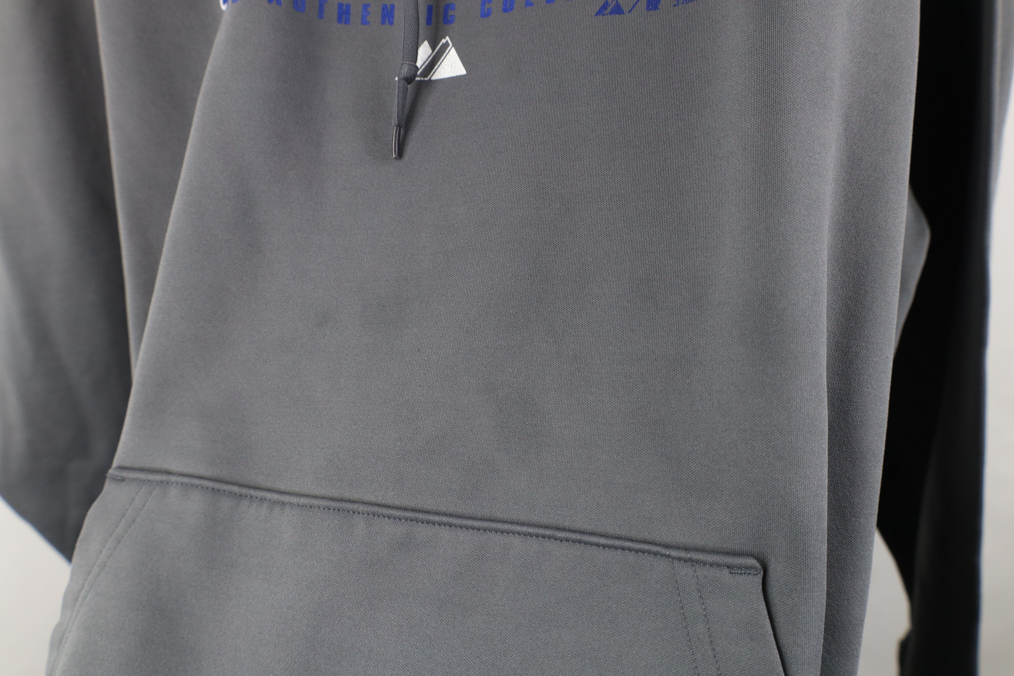Majestic Vintage Y2K Majestic Chicago Cubs Baseball Hoodie Sweatshirt Size US XXL / EU 58 / 5 - 8 Thumbnail