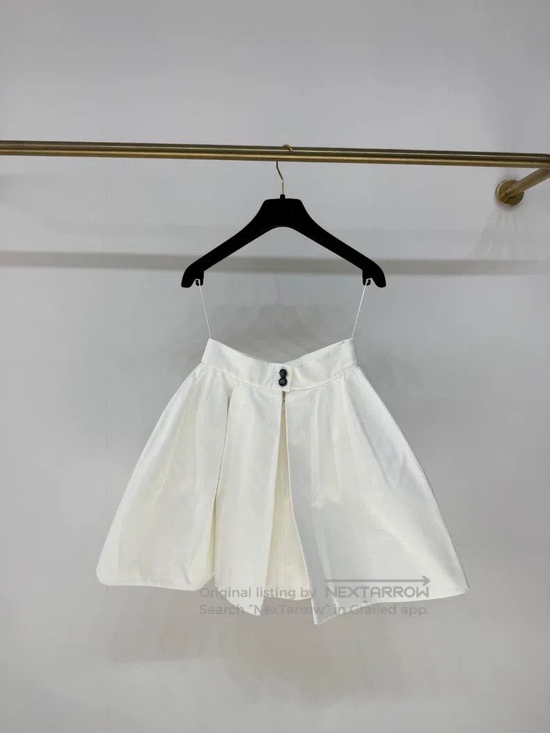 Chanel Chanel The most beautiful satin puffy skirt in the roof se Size 42" / US 20 - 4 Thumbnail