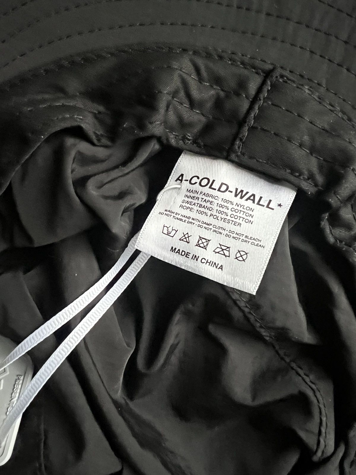 A-COLD-WALL* A-COLD-WALL Utile Drawstring Bucket Hat Size ONE SIZE - 5 Thumbnail