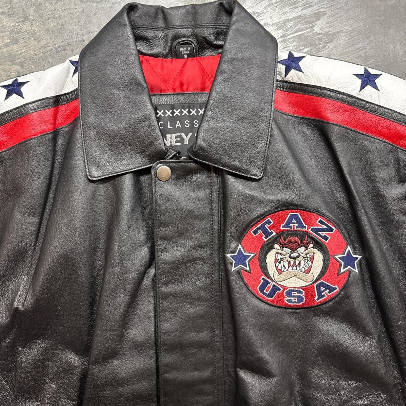 Vintage Vintage Looney Tunes Taz USA Tasmanian Devil Leather Jacket Size US S / EU 44-46 / 1 - 6 Thumbnail