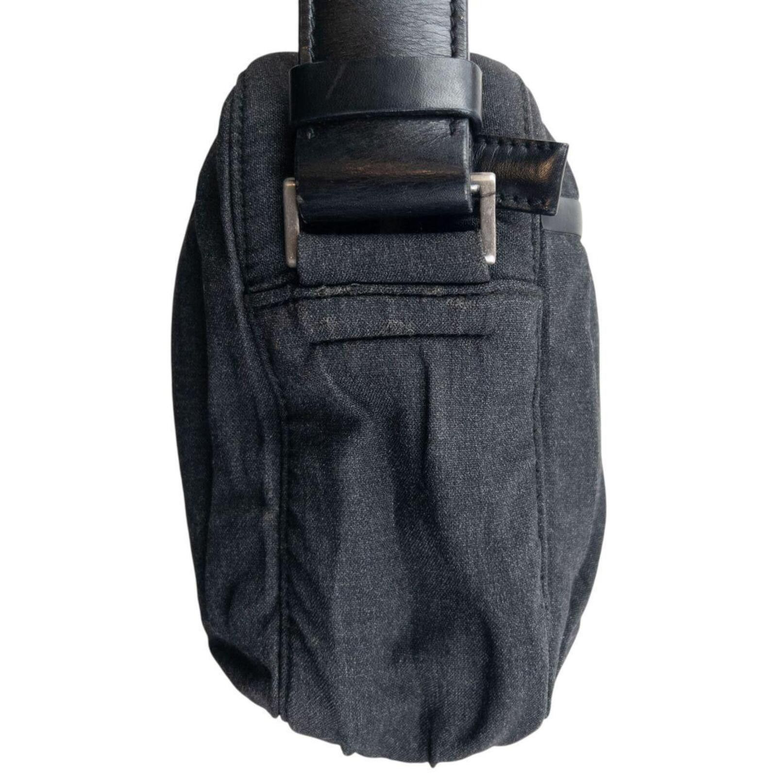 Prada Vintage 1999 Prada Sport Crossbody Bag Size ONE SIZE - 4 Thumbnail