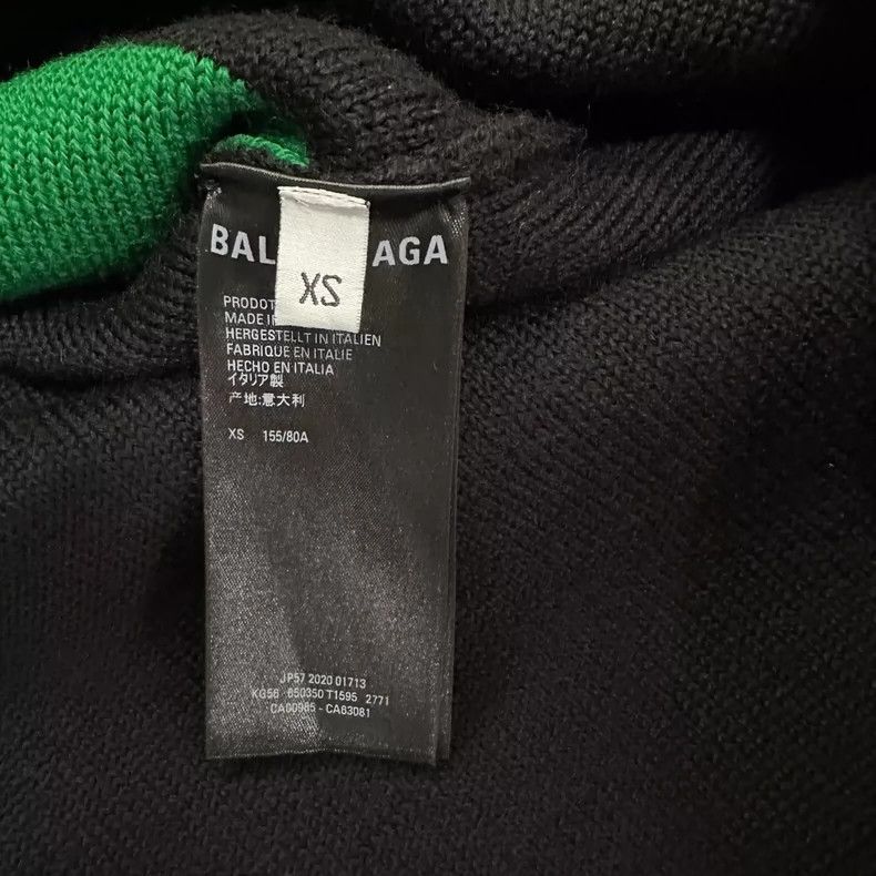 Balenciaga Balenciaga FW21 Multilingual logo Crew Neck Pullover sweate Size US XS / EU 42 / 0 - 7 Thumbnail