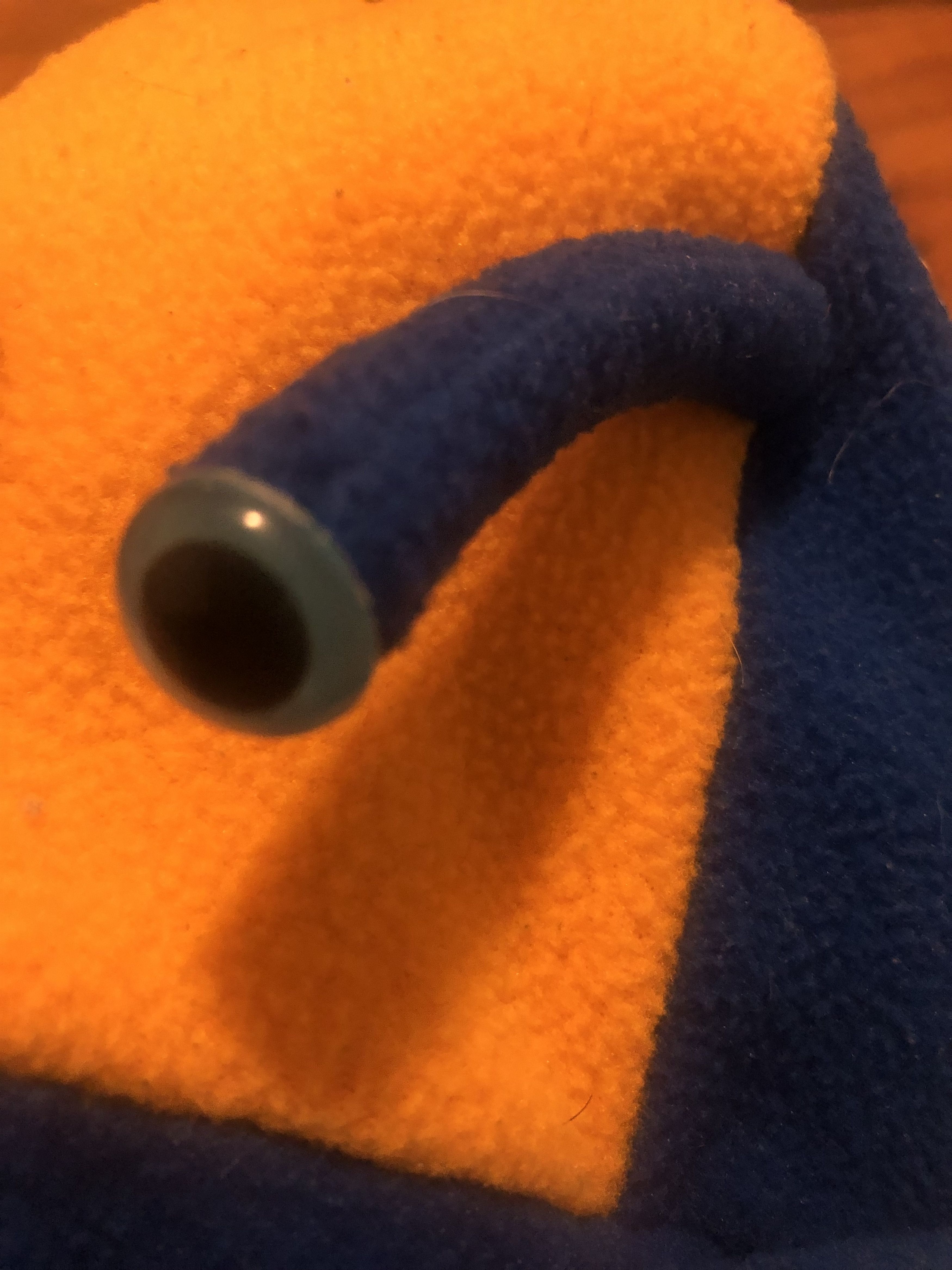 Columbia Very Rare Columbia “Googly Eye” Beanie Fits Adults S/M Size ONE SIZE - 3 Thumbnail