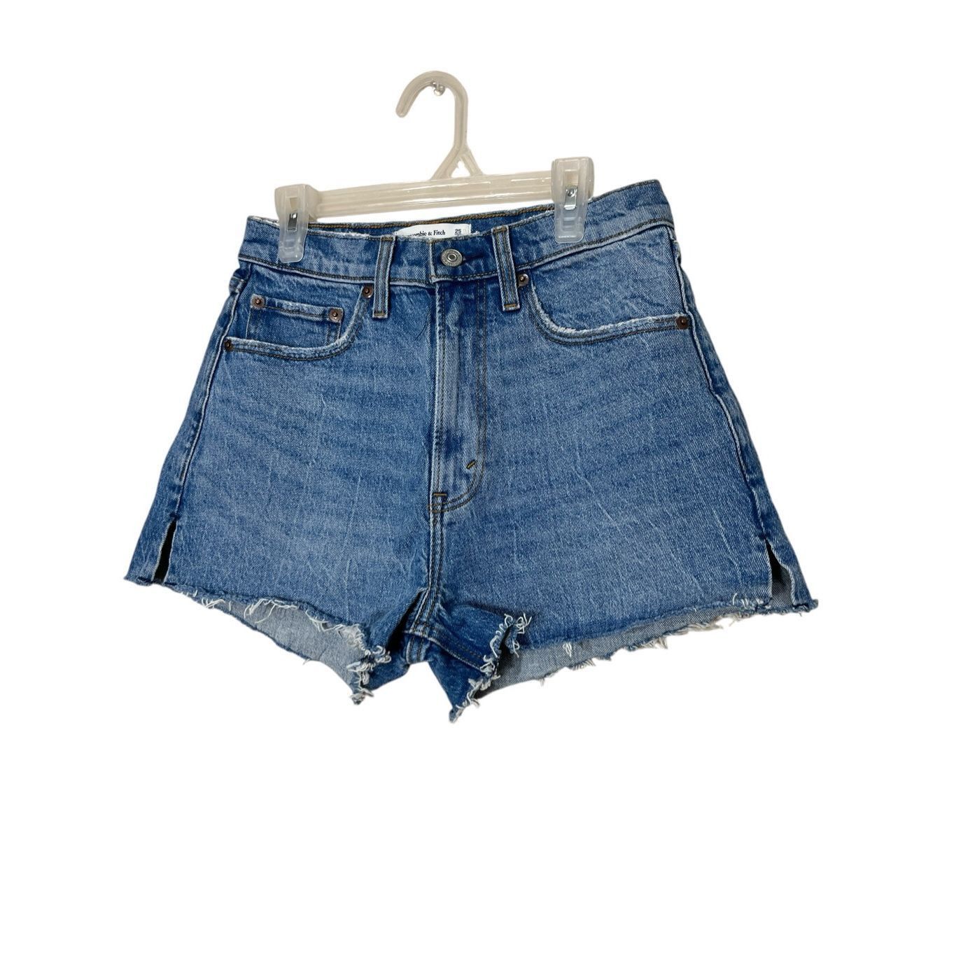 Abercrombie & Fitch Abercrombie & Fitch High Rise Mom Shorts Size 25/0 NWT Size 25" / US 0 / IT 36 - 1 Thumbnail