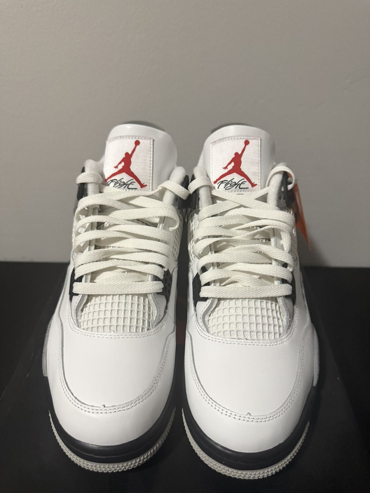 Air Jordan 4 (White Cement)