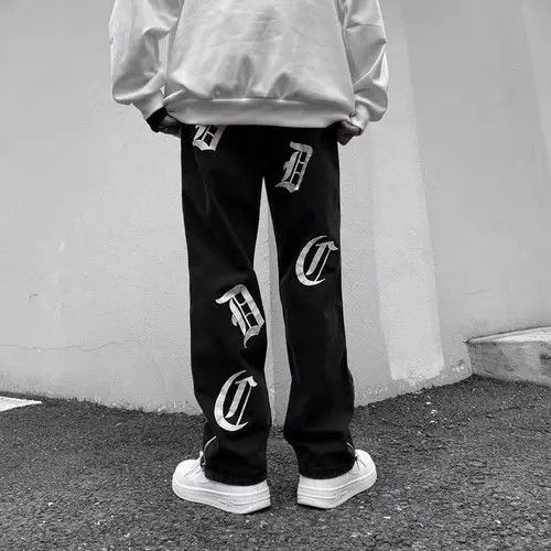 Japanese Brand Black retro embroidered straight leg loose fit jeans Size US 33 - 1 Thumbnail