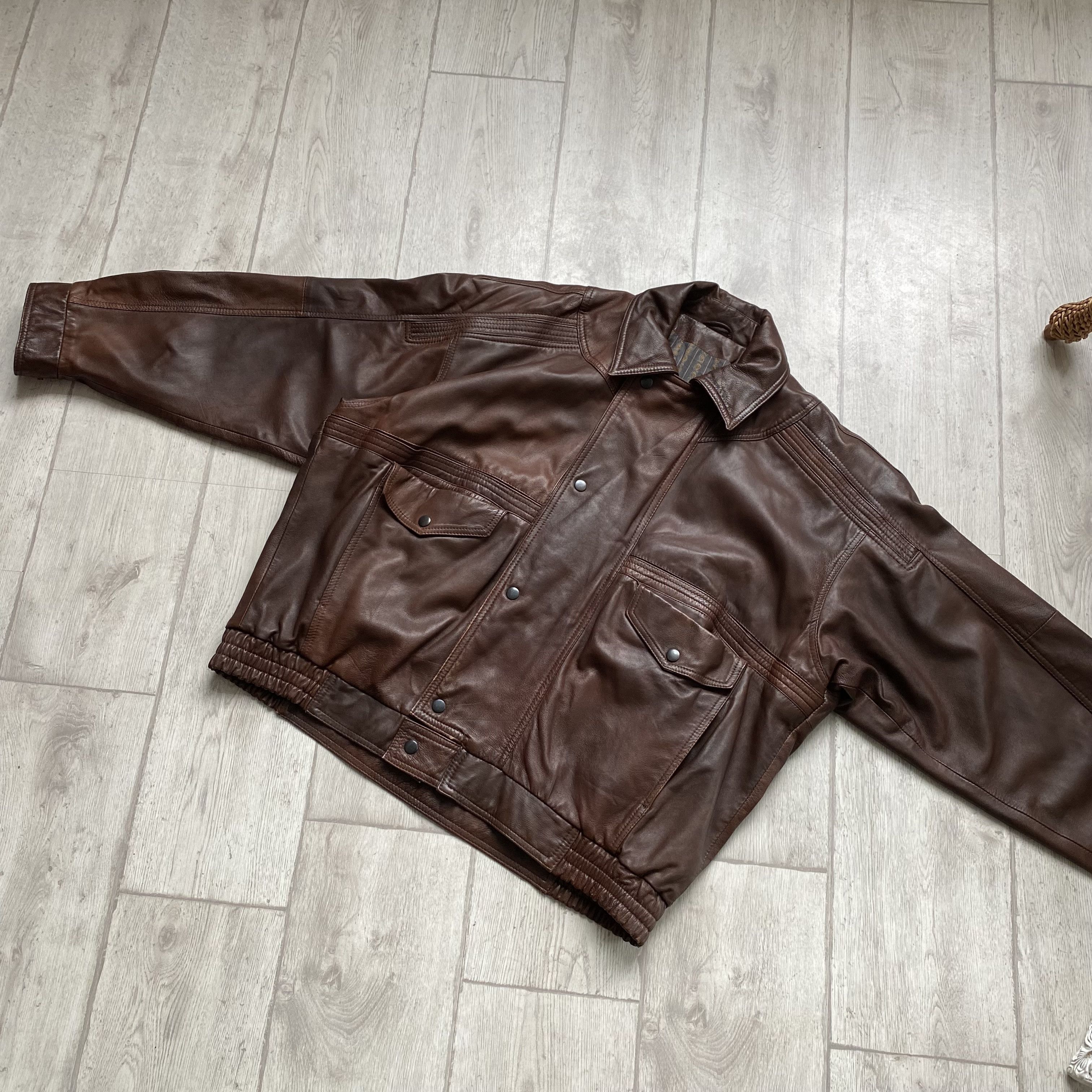Vintage Vintage 90s Brown leather bomber Boxy Baggy jacket Size US M / EU 48-50 / 2 - 9 Thumbnail