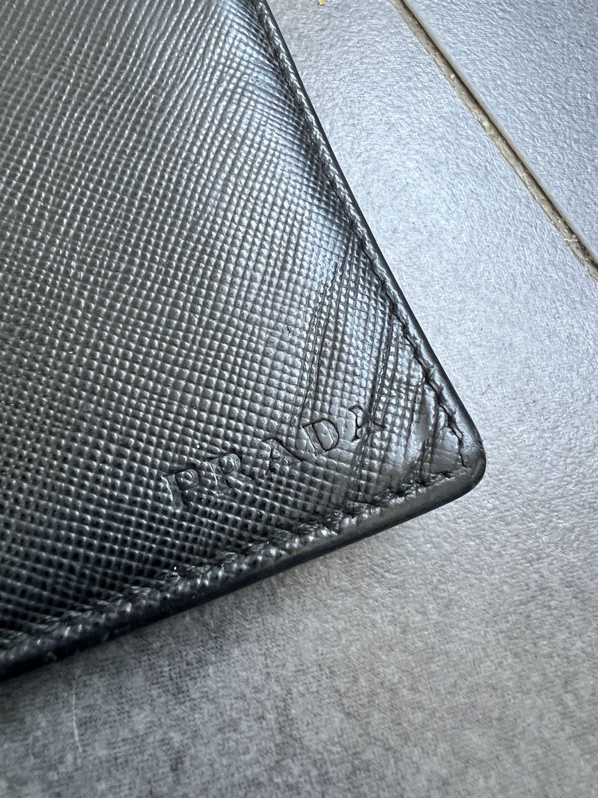 Prada Vintage Prada saffiano wallet cardholder Size ONE SIZE - 3 Thumbnail