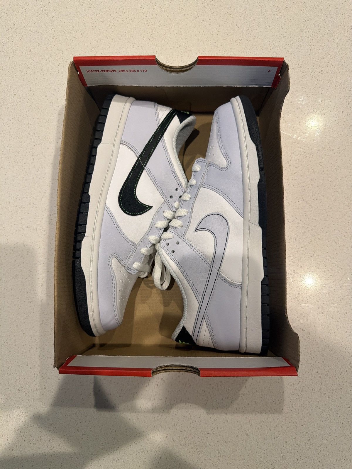 Nike Nike Dunk Low Size US 7 / EU 40 - 1 Thumbnail