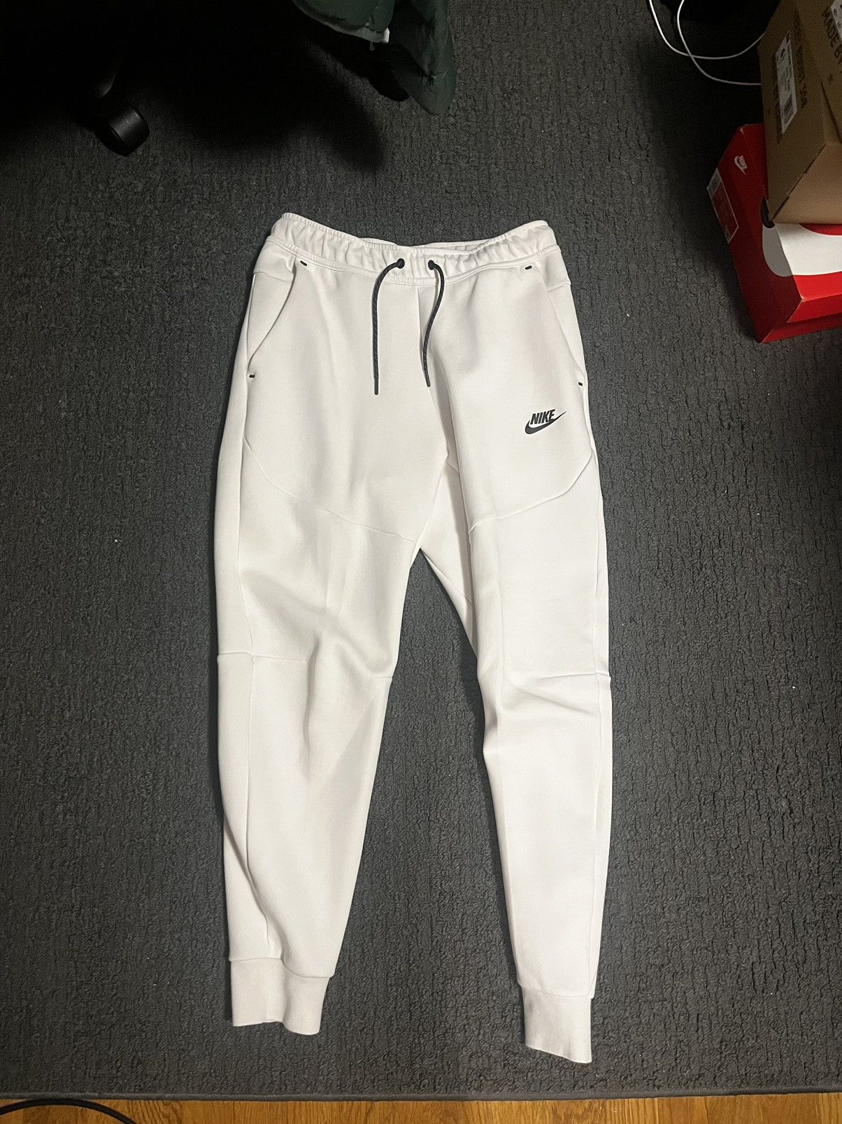 Nike White Nike Tech Joggers Size US 36 / EU 52 - 1 Thumbnail