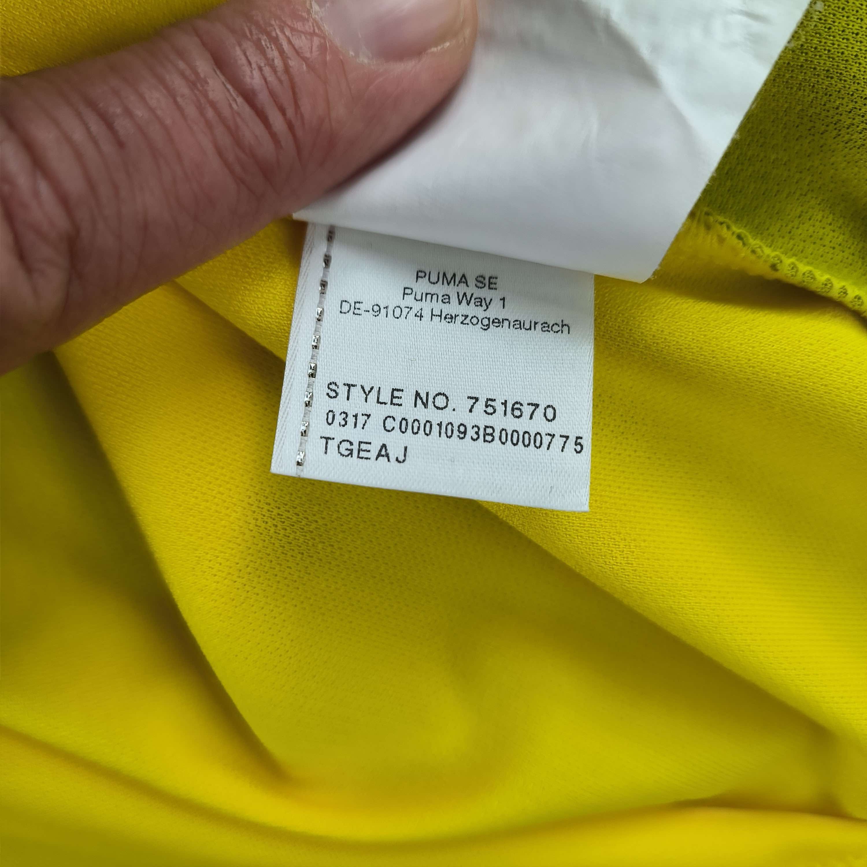 Puma Borussia Dortmund 2017-18 Puma home football jersey size L Size US L / EU 52-54 / 3 - 7 Thumbnail