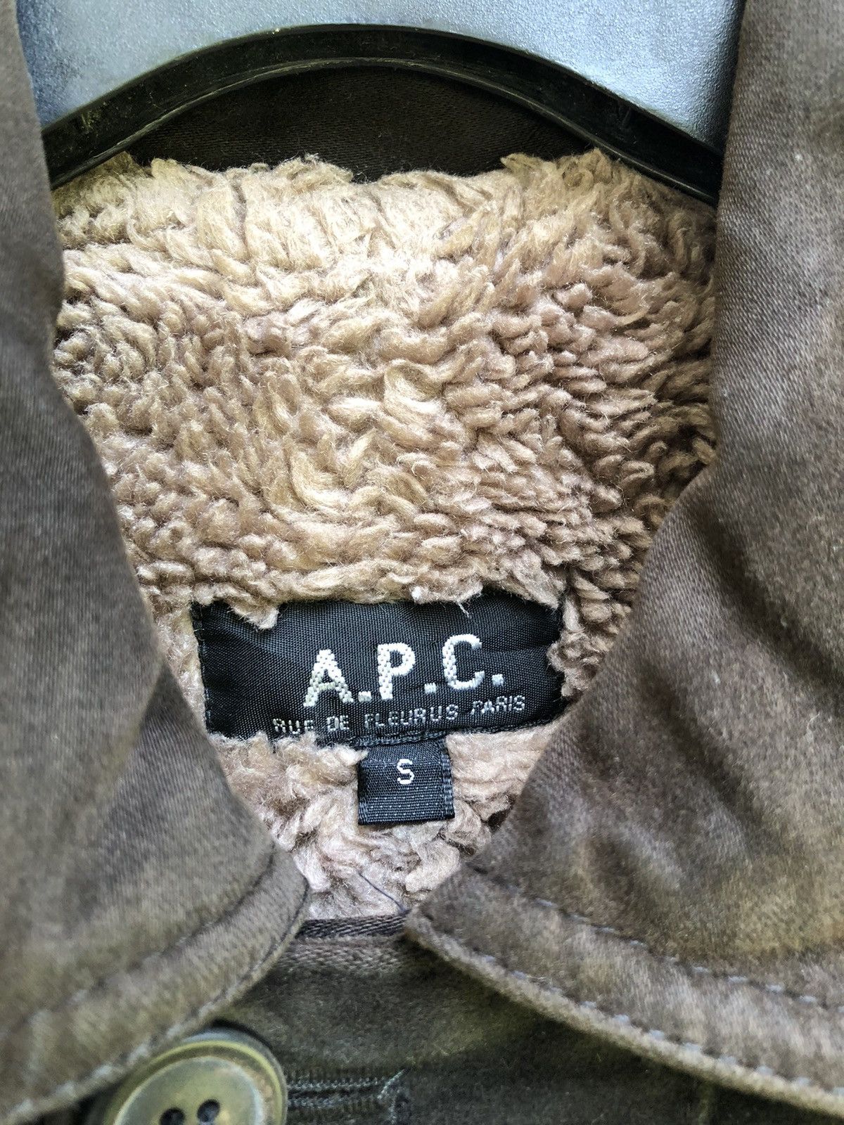 A.P.C. × Vintage Vintage Distressed A.P.C Sherpa Jacket Size US S / EU 44-46 / 1 - 7 Thumbnail
