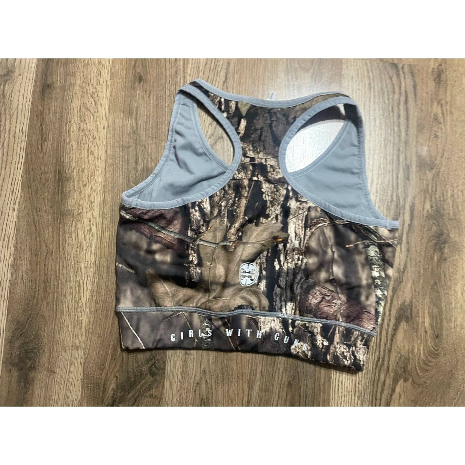Vintage Girls with Guns Sports Bra Racerback Camouflage L Womens Large Black Wireless Pullover Backless Racerback Size ONE SIZE - 2 Thumbnail