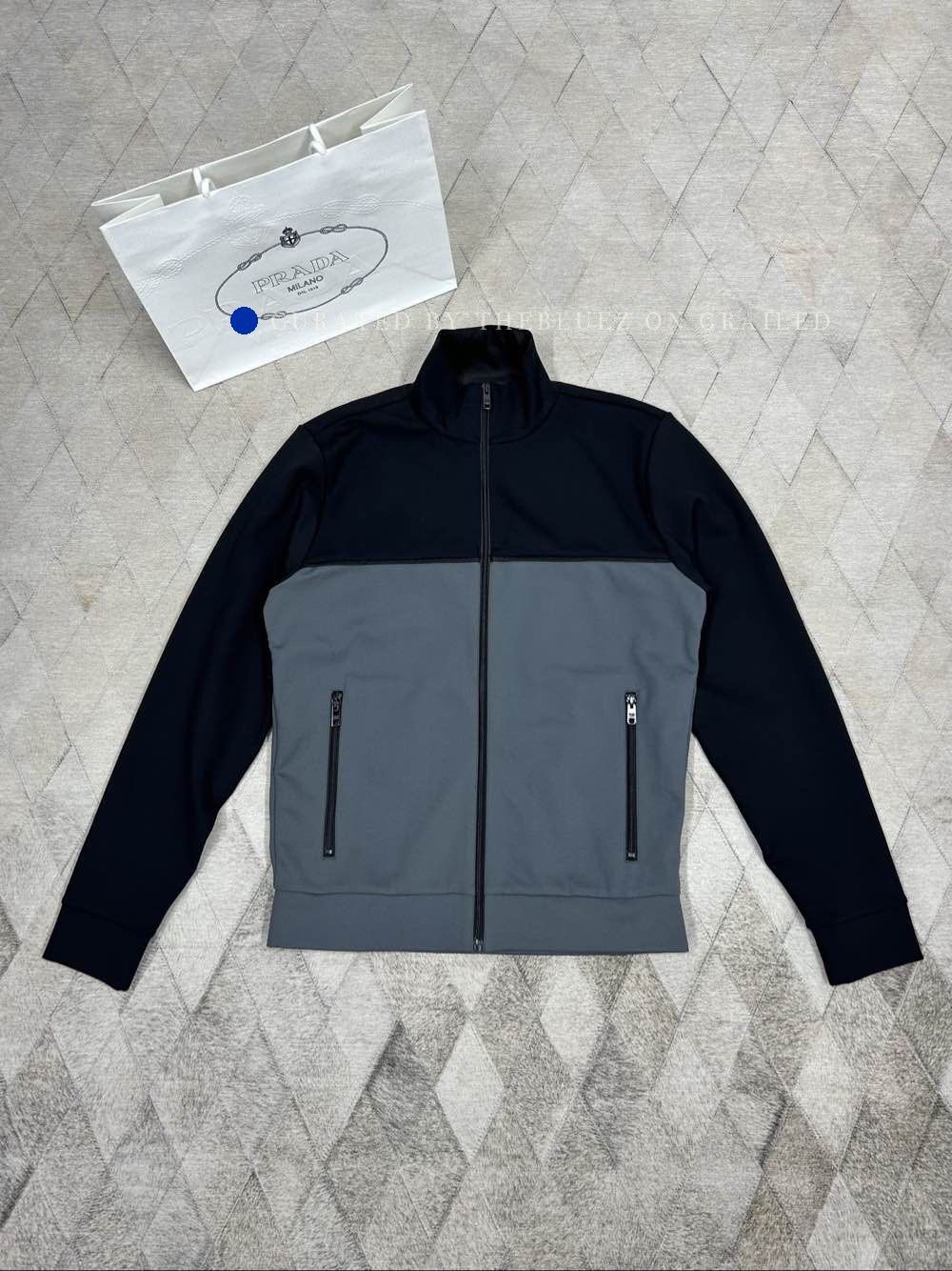 Prada Colorblock Logo Blouson in Multi Size US S / EU 44-46 / 1 - 1 Thumbnail