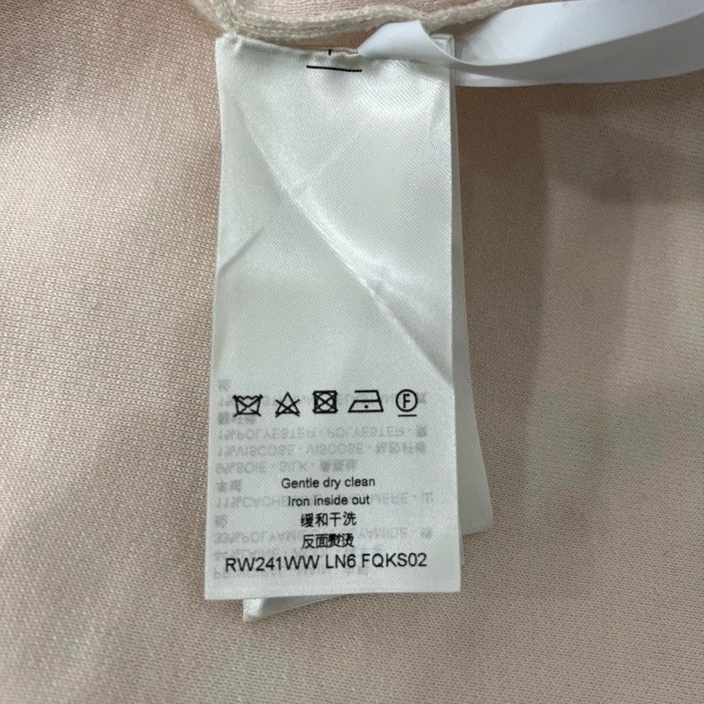 Louis Vuitton Louis Vuitton Pocket embossed Logo short sleeve Size US M / EU 48-50 / 2 - 5 Thumbnail