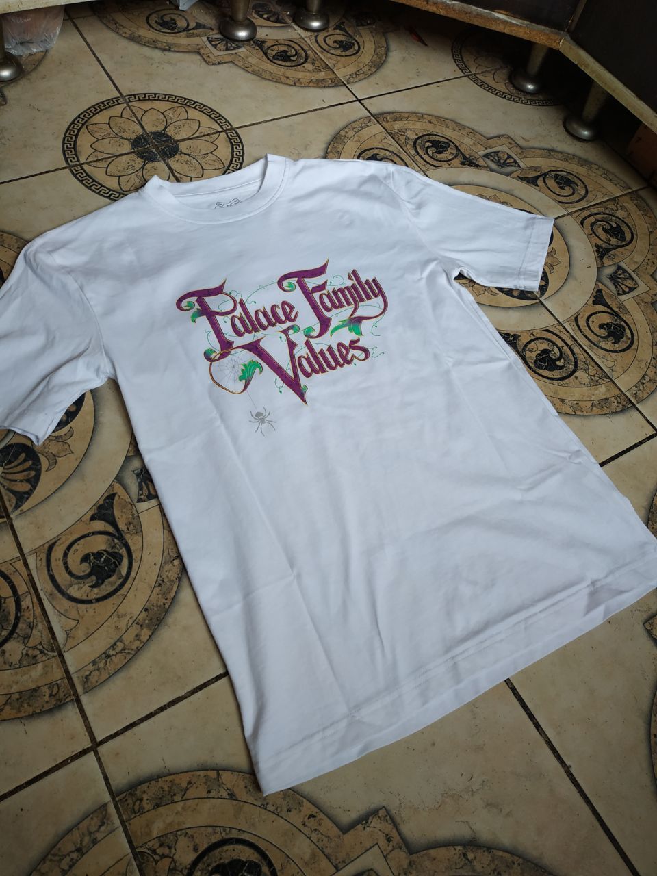 Palace Palace "Family Values" T-Shirt White Size US M / EU 48-50 / 2 - 14 Thumbnail