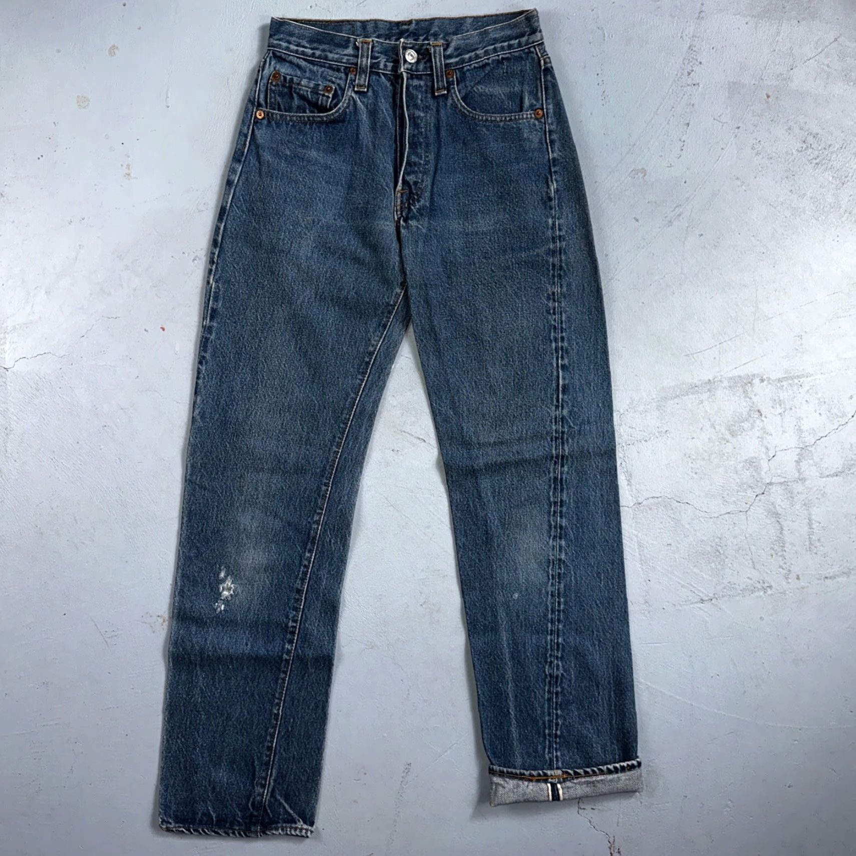 Levi's VINTAGE Levis 501 XX 80s Redline Selvedge USA Jeans Med Wash 27x34 Act 24x30 Size US 27 - 2 Thumbnail