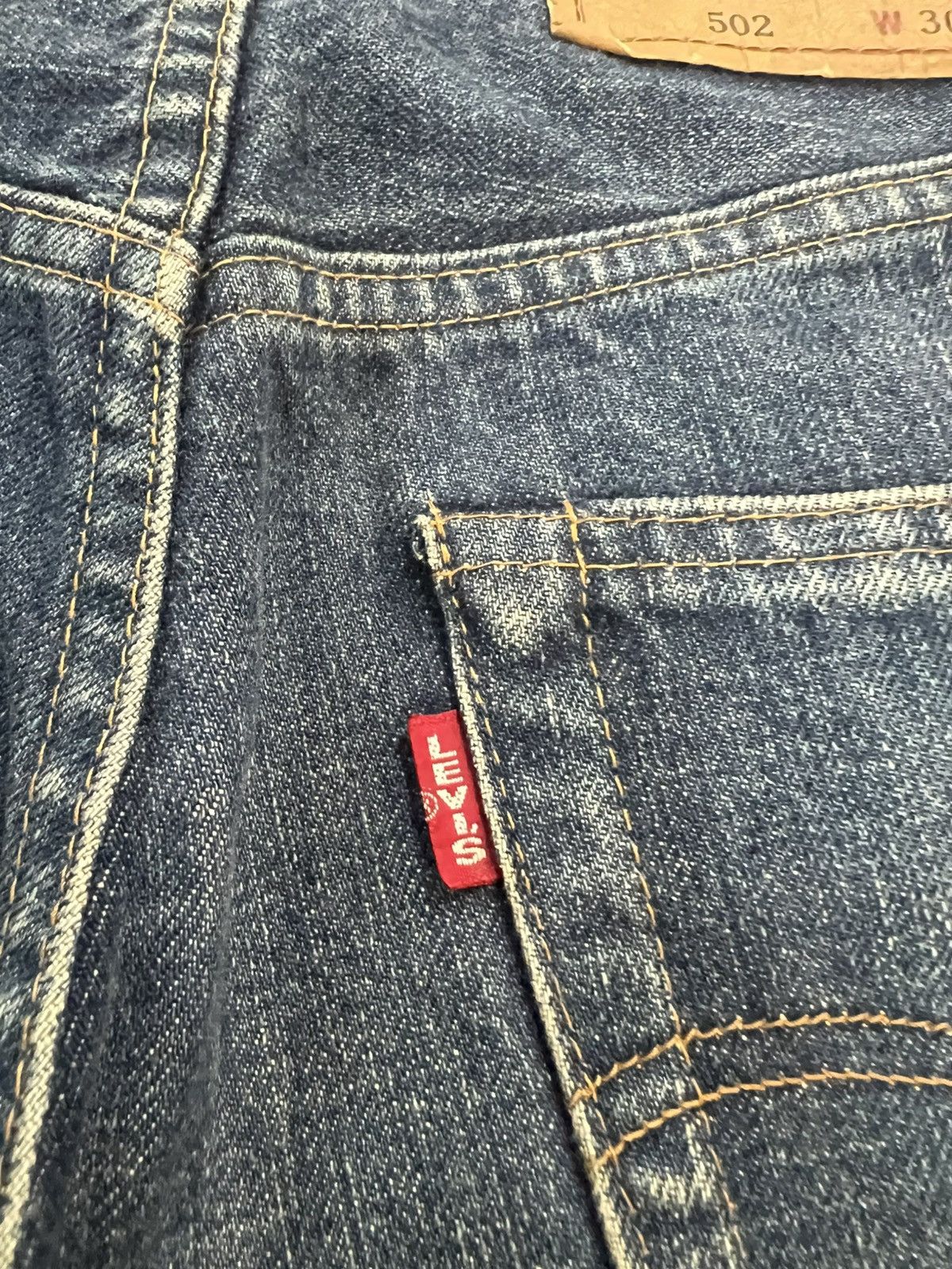 Levi's Vintage Levis 502 Big E Button J22 Denim Jeans Size US 30 / EU 46 - 11 Thumbnail