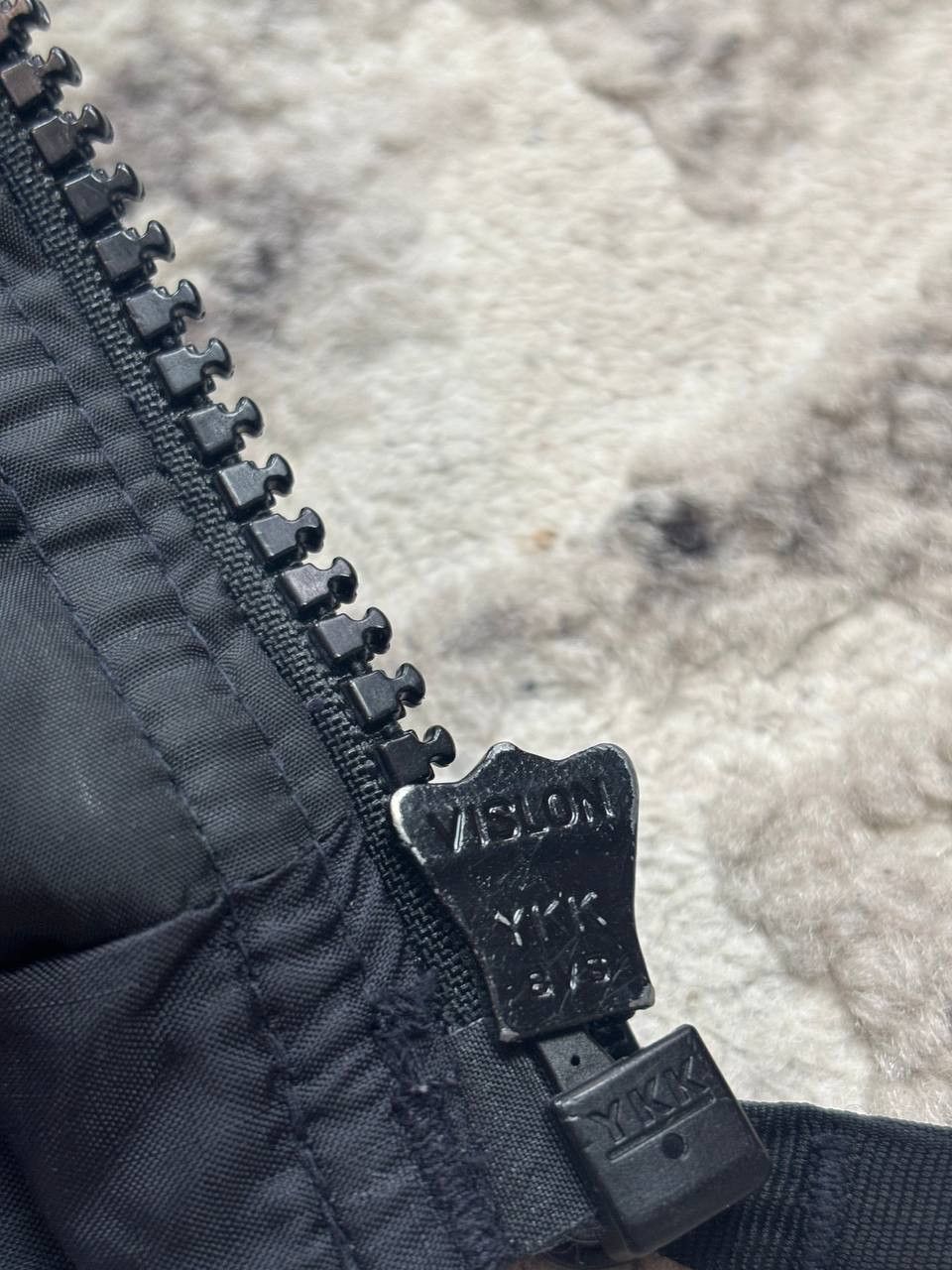 Helly Hansen Vintage Helly Hansen Silver Puffer Vest XL Big Logo Gorpcore Size US XL / EU 56 / 4 - 10 Thumbnail