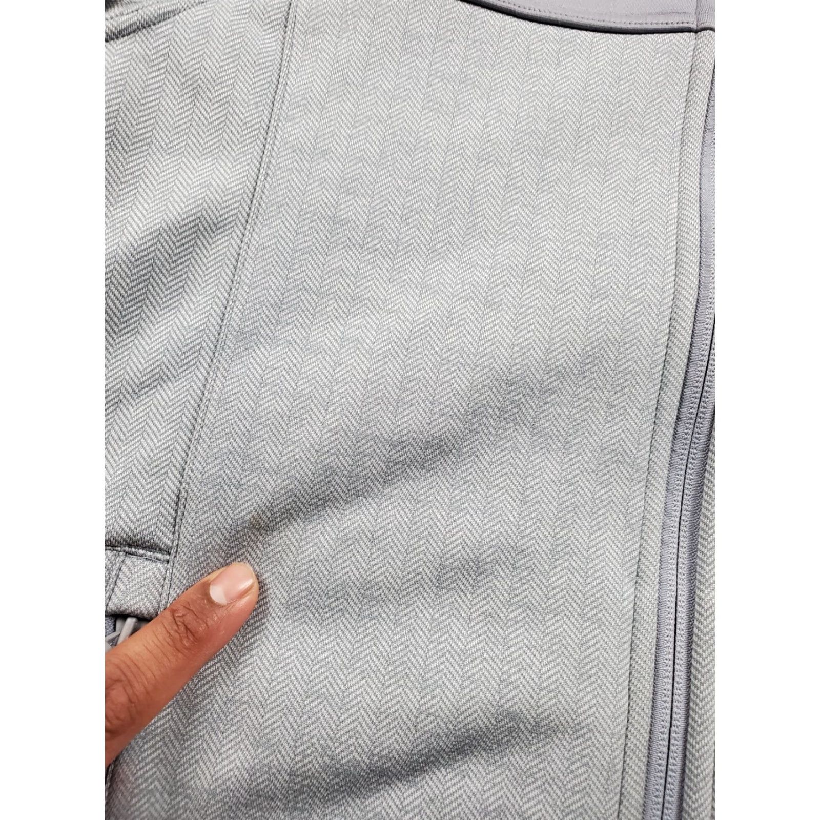 Under Armour Under Armour Jacket Womens Small Gray Softshell Full Zip Pockets Mock Neck Outdoor Sports Clothing Regular Fit Size S / US 4 / IT 40 - 5 Thumbnail