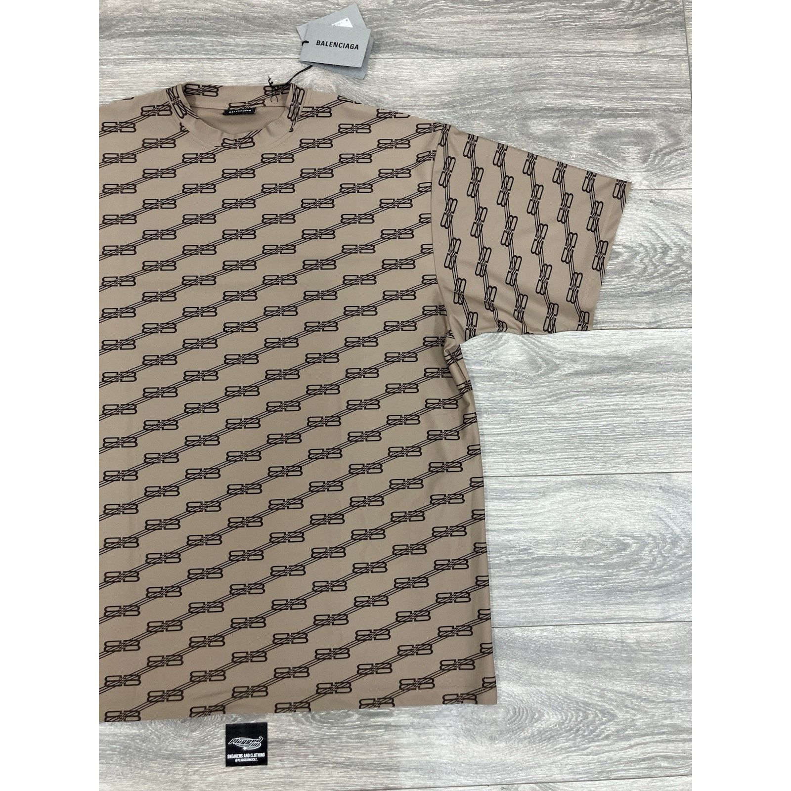 Balenciaga Balenciaga SW Swim T-Shirt ' Beige ' | BRAND NEW! Size US M / EU 48-50 / 2 - 5 Thumbnail