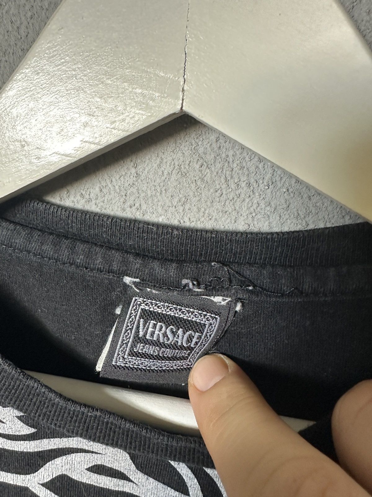 Versace Jeans Couture × Vintage Vintage Y2K Versace Jeans Coture big logo shirt luxury Size US M / EU 48-50 / 2 - 4 Thumbnail