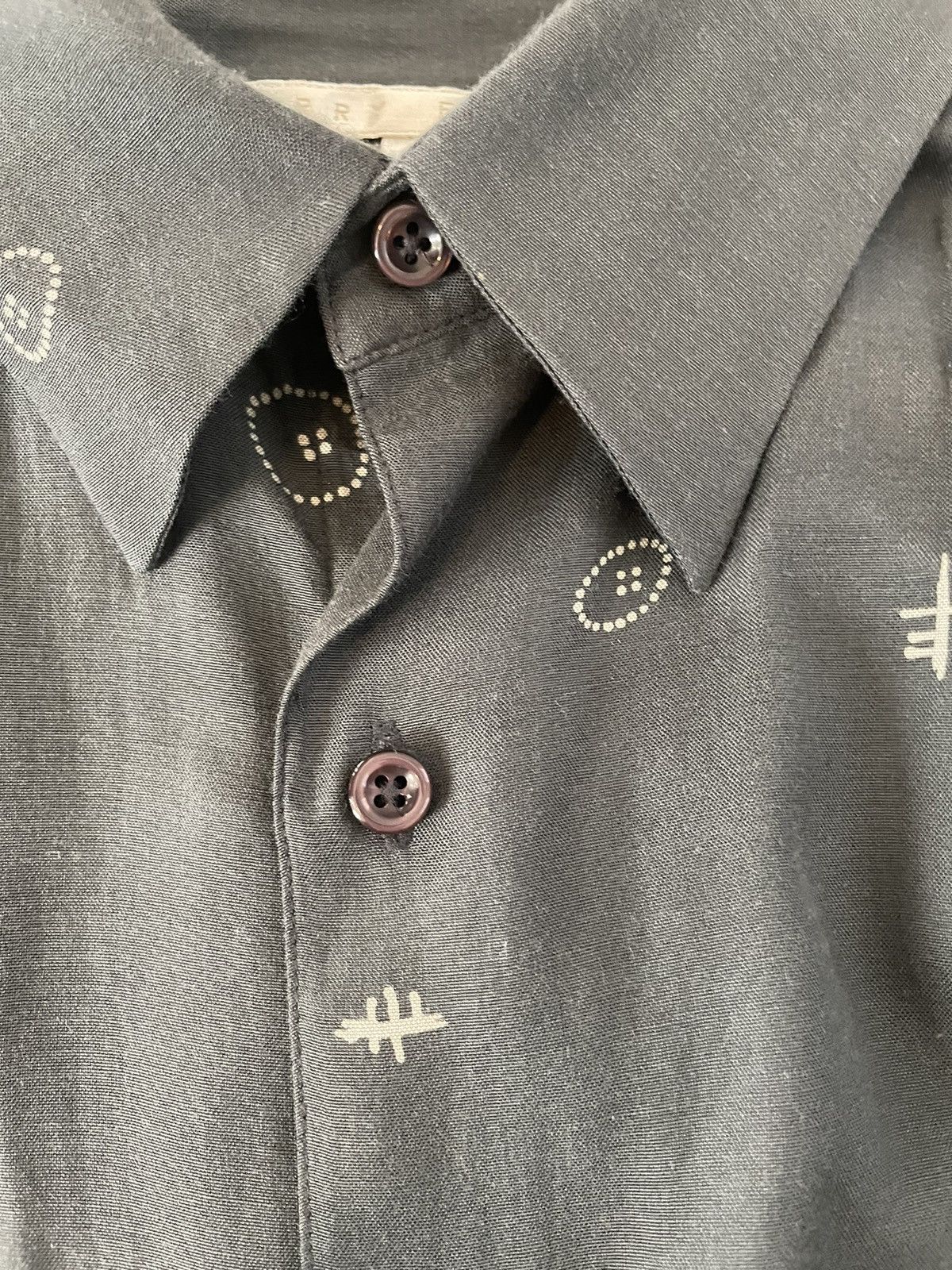 Perry Ellis × Vintage Symbols Print Silk Blend Sport Shirt Size US M / EU 48-50 / 2 - 3 Thumbnail