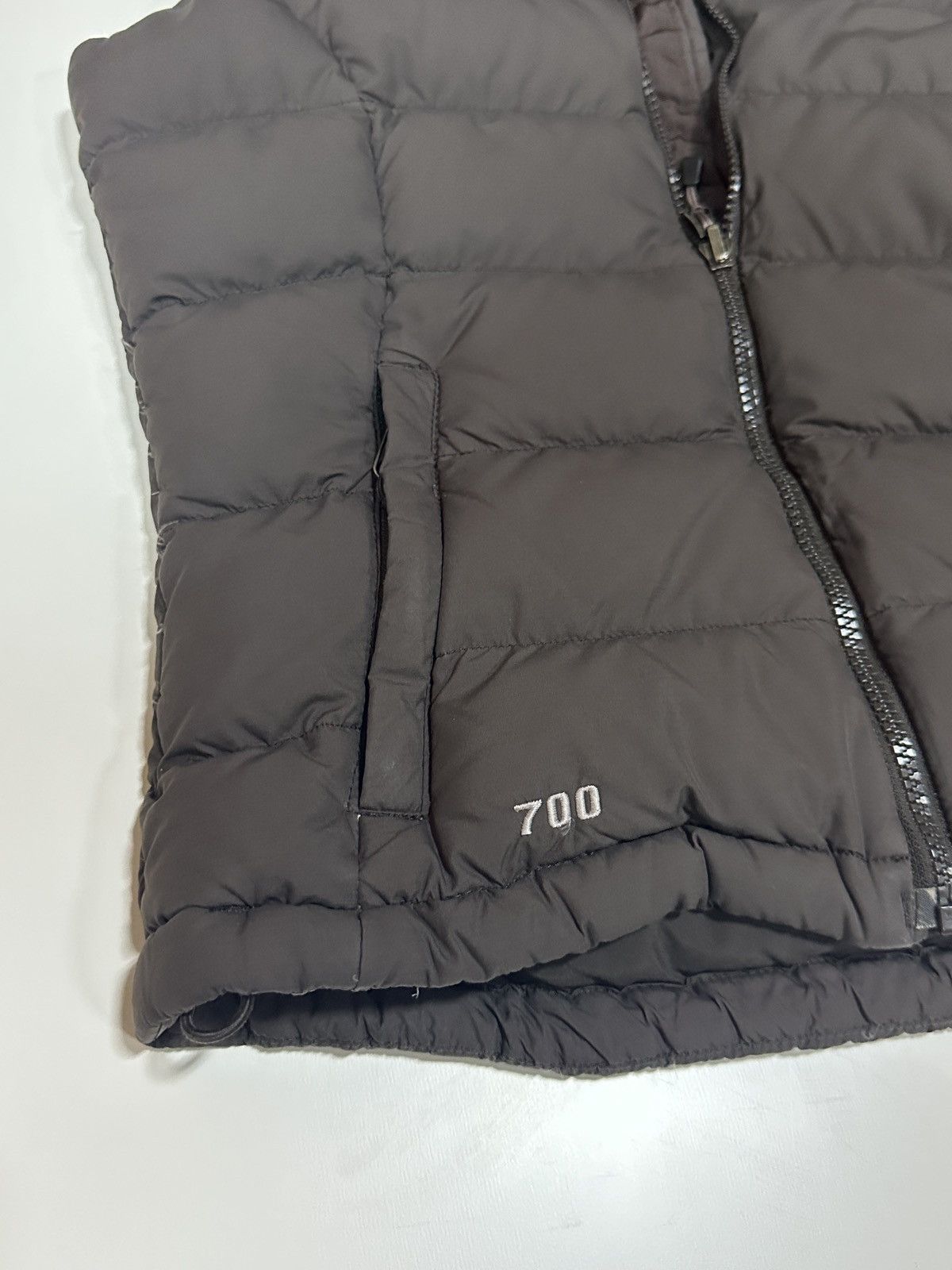 The North Face THE NORTH FACE 700 NUPTSE PUFFER VEST WOMEN BROWN SIZE XS Size XS / US 0-2 / IT 36-38 - 4 Thumbnail