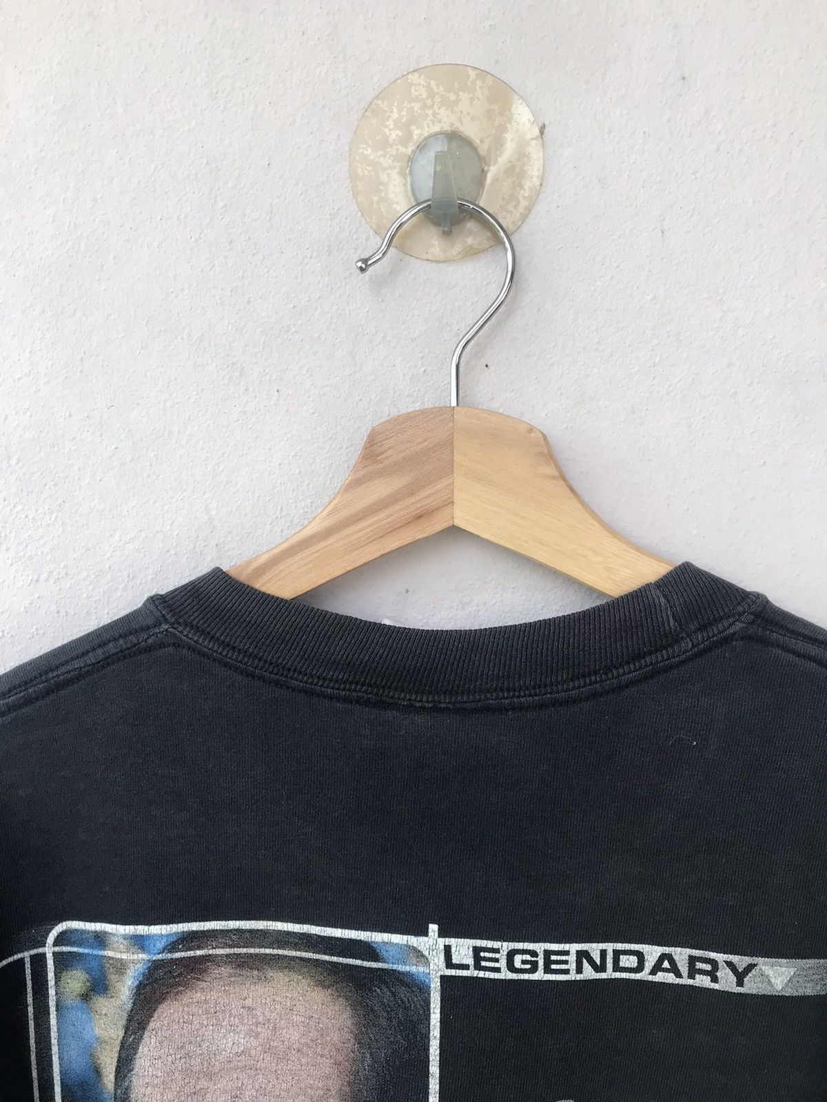 Vintage VINTAGE DISTRESSED NASCAR DALE EARNHARDT TEE racing team Size US M / EU 48-50 / 2 - 11 Thumbnail