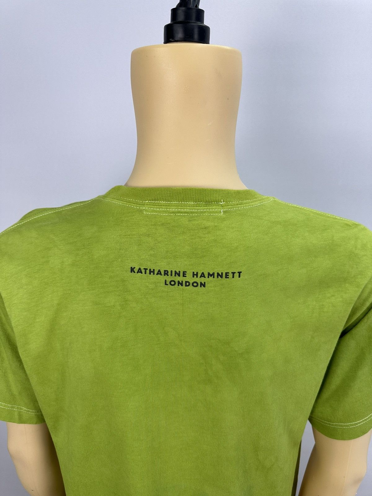 Designer × Katharine Hamnett London × Vintage Vintage Katharine Hamnet London Bleach Faded Tshirt A594 Size US L / EU 52-54 / 3 - 5 Thumbnail