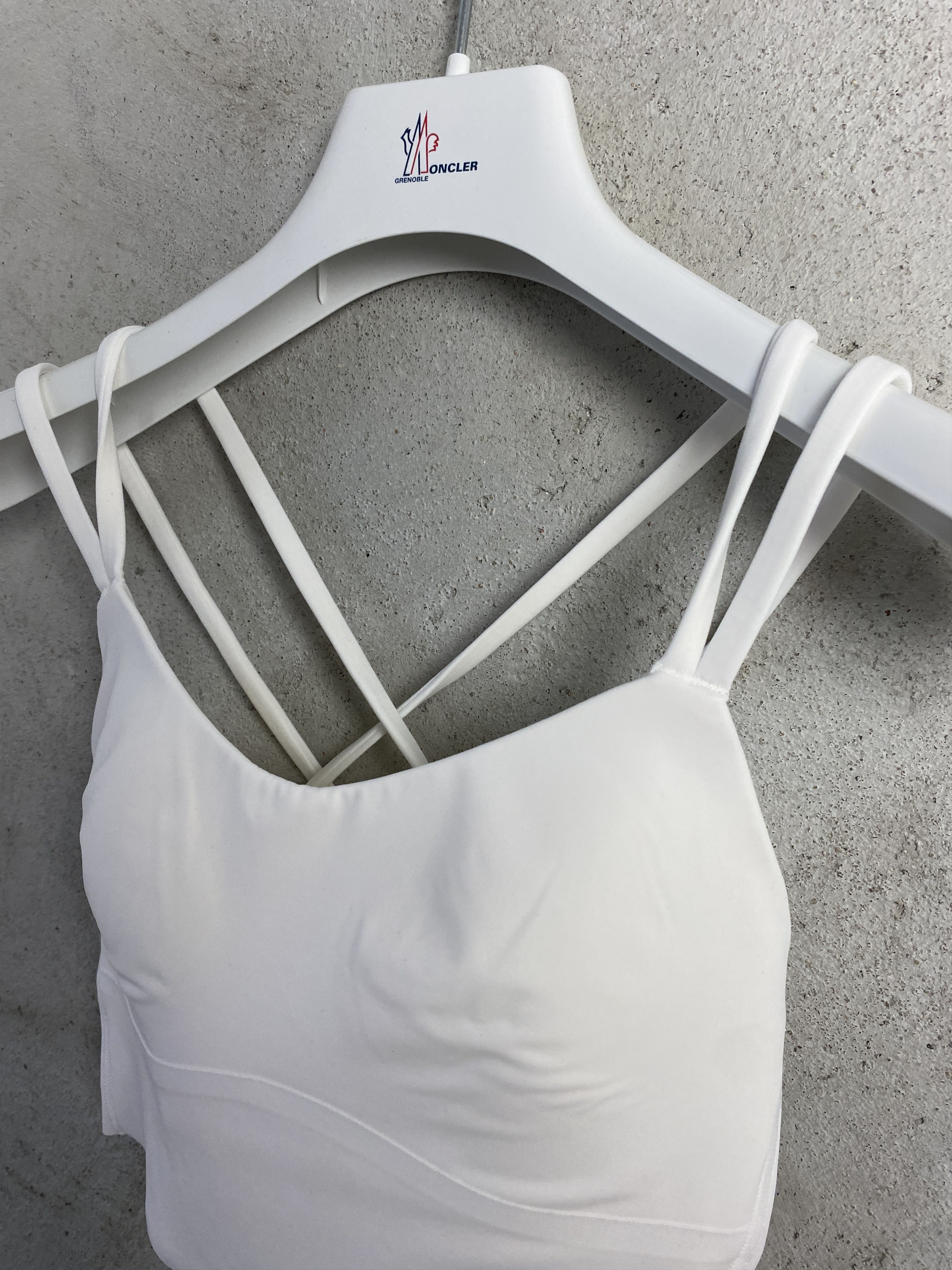 Lululemon Lululemon top bra sport yoga pilates Size S / US 4 / IT 40 - 3 Thumbnail