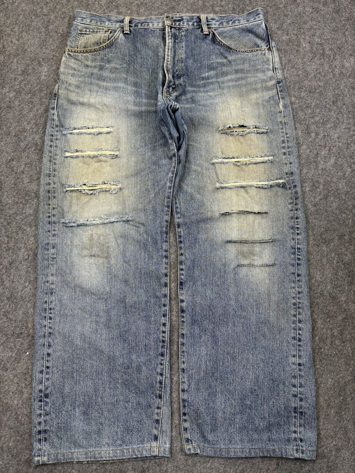 Edwin 💥Thrashed💥Vtg Edwin 445 Loose Heavy Distressed Denim F942 Size US 36 / EU 52 - 18 Thumbnail